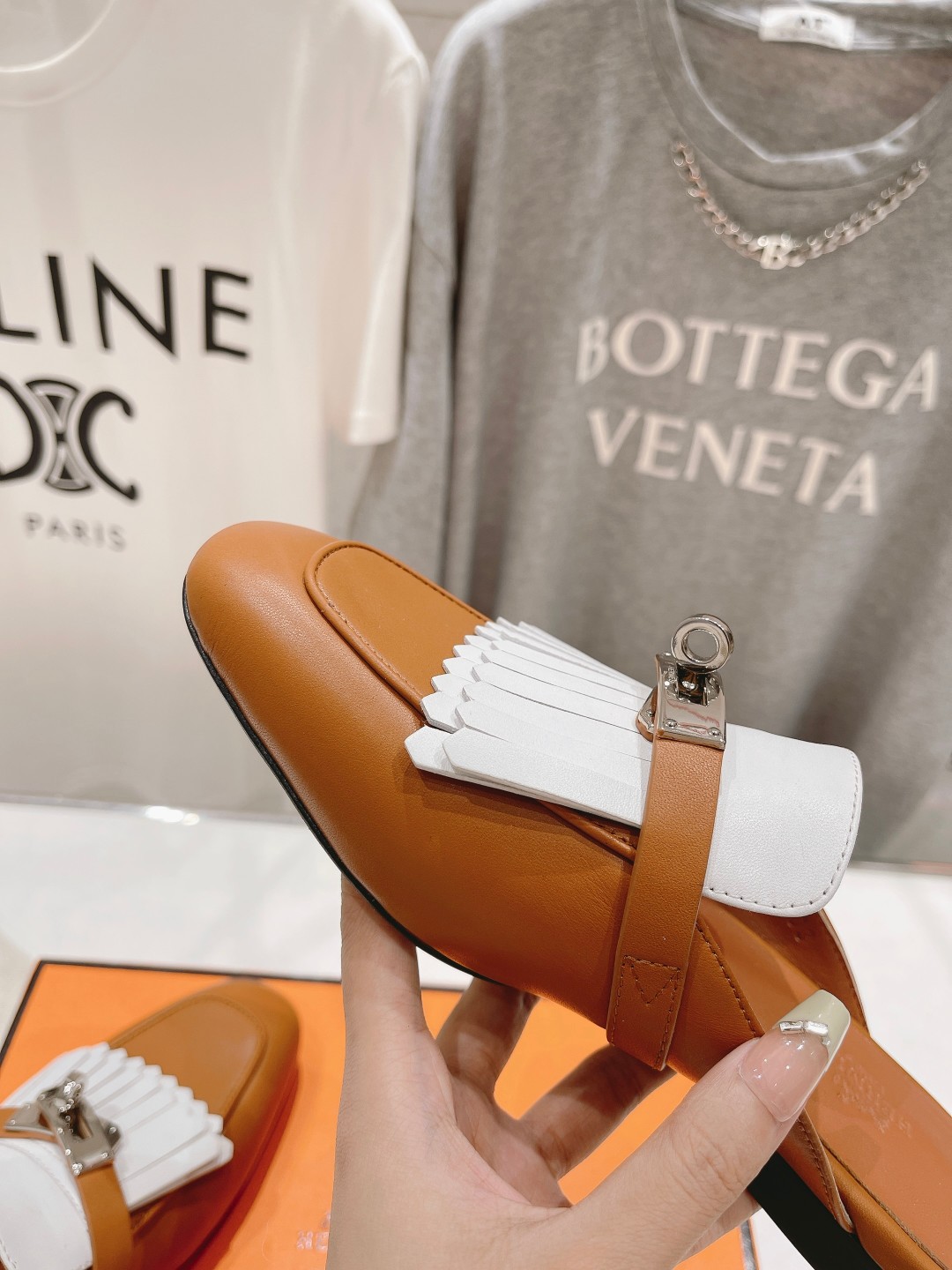 高版本出厂 🆕Herme…s fw24 new arrival～H家新款kelly扣流苏半托乐福鞋鞋型很