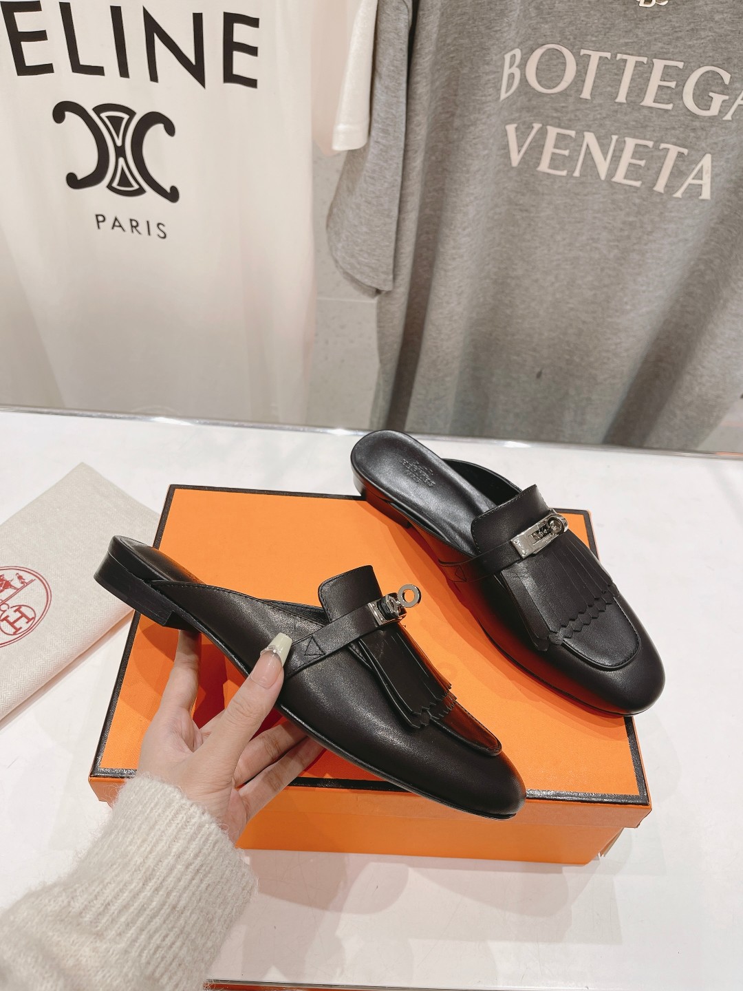 高版本出厂 🆕Herme…s fw24 new arrival～H家新款kelly扣流苏半托乐福鞋鞋型很