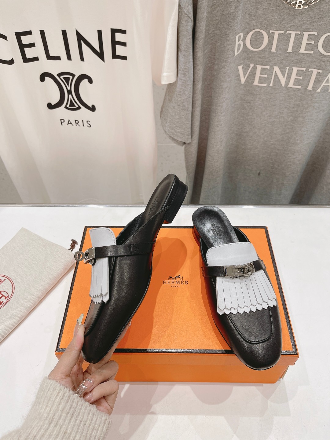 高版本出厂 🆕Herme…s fw24 new arrival～H家新款kelly扣流苏半托乐福鞋鞋型很