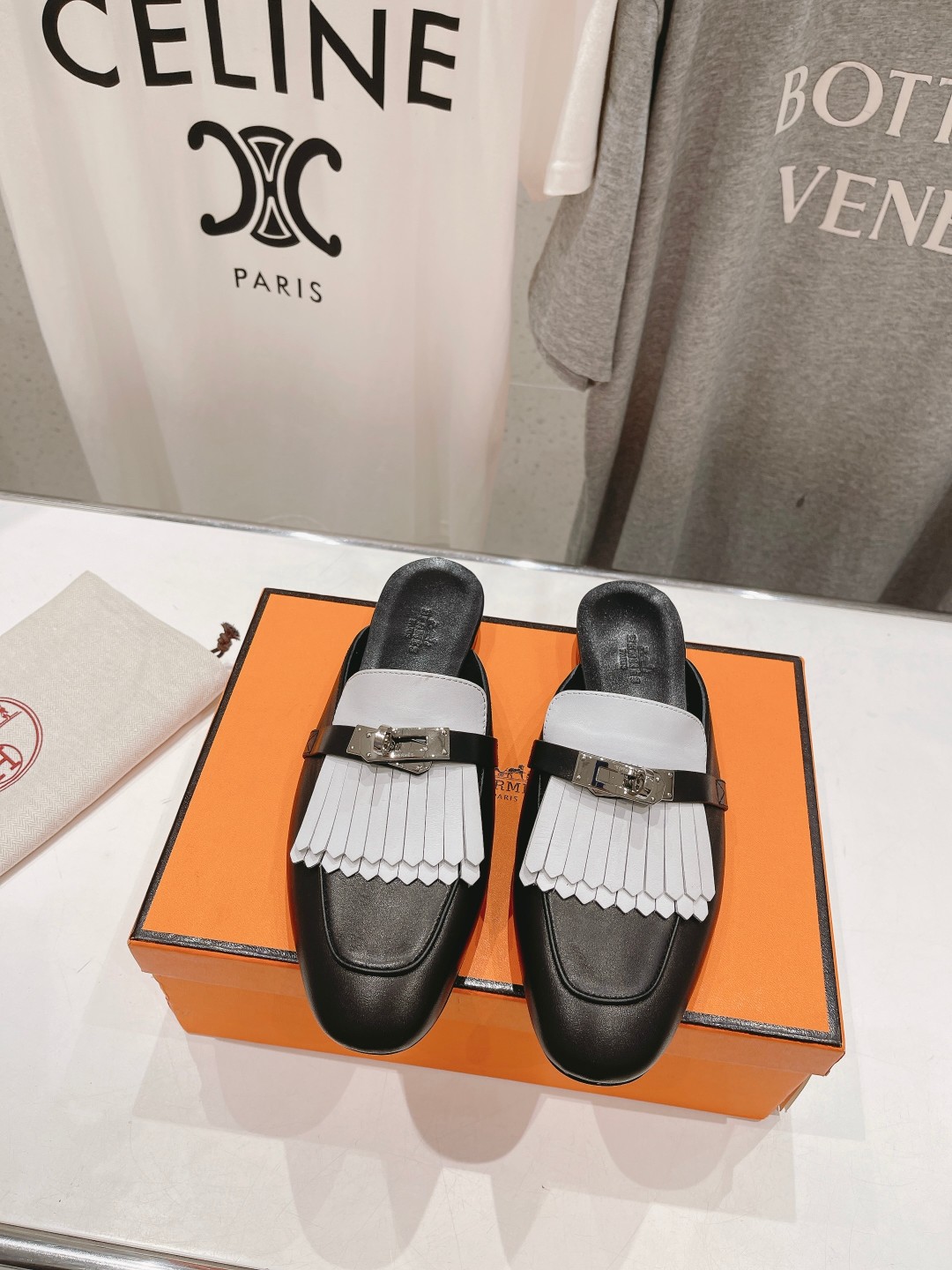 高版本出厂 🆕Herme…s fw24 new arrival～H家新款kelly扣流苏半托乐福鞋鞋型很