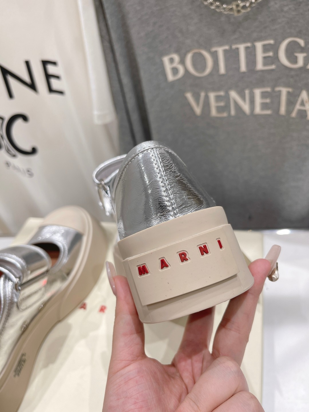 高品质升级版 Marni|玛丽珍大头娃娃鞋‼️升级大底，原版一致套楦工艺，升级最新官方原版包装‼️玛尼这