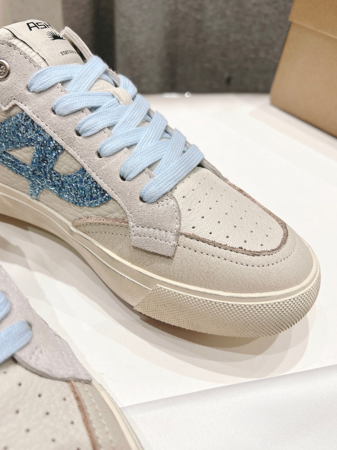 High-End ASH Ashe 2024s: White Sneakers with Custom Leather, Imported Inner, 1:1 Sole - 图片 6