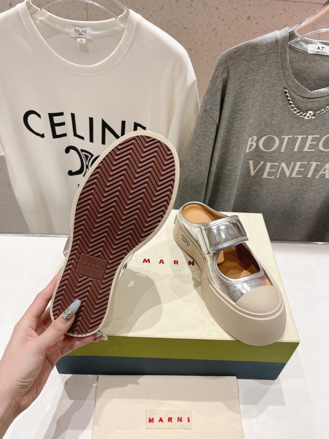 高品质升级版 Marni|玛丽珍大头半托娃娃鞋‼️升级大底，原版一致套楦工艺，升级最新官方原版包装‼️玛