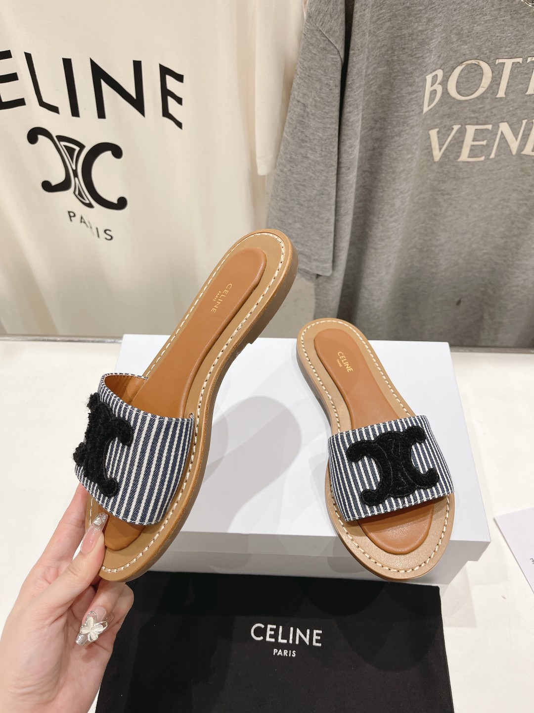 高版本出厂
 Celine*塞琳2025ss思琳初夏新款凯旋门Logo凉拖鞋
高级感十足  网红ins种