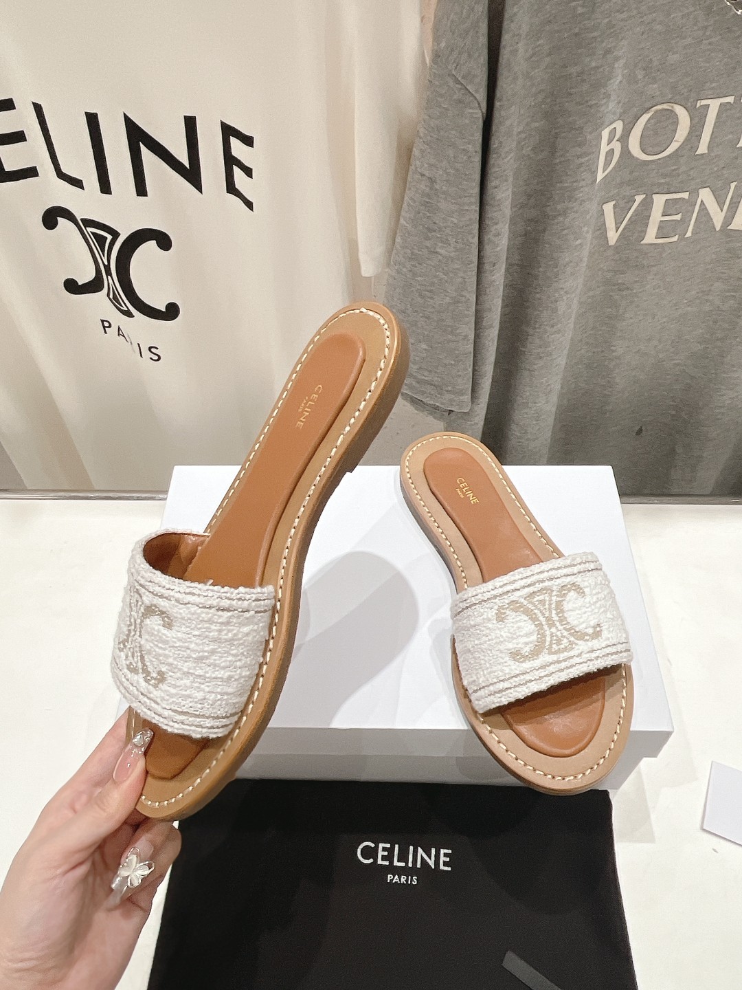 高版本出厂
 Celine*塞琳2025ss思琳初夏新款凯旋门Logo凉拖鞋
高级感十足  网红ins种