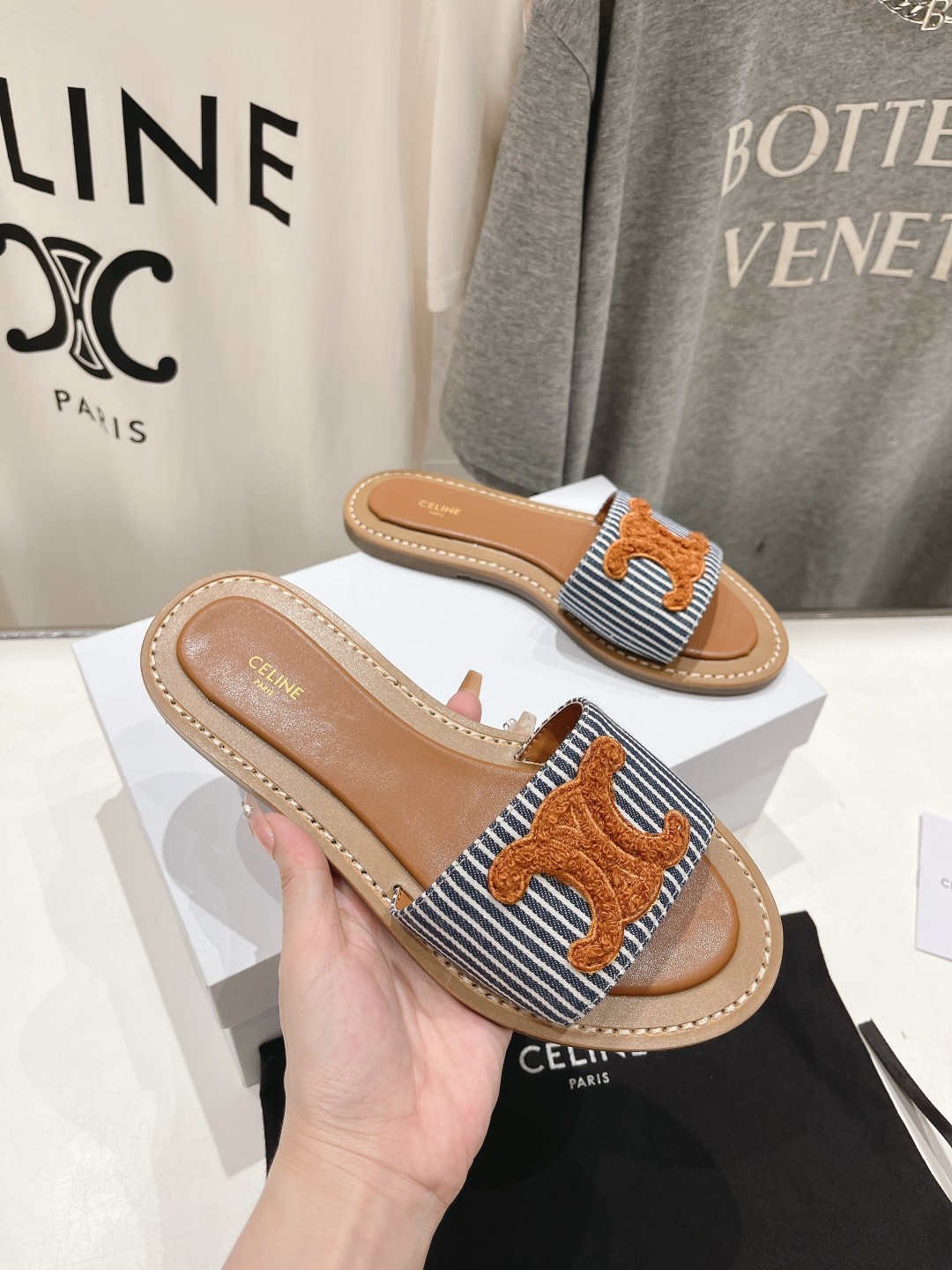 高版本出厂
 Celine*塞琳2025ss思琳初夏新款凯旋门Logo凉拖鞋
高级感十足  网红ins种
