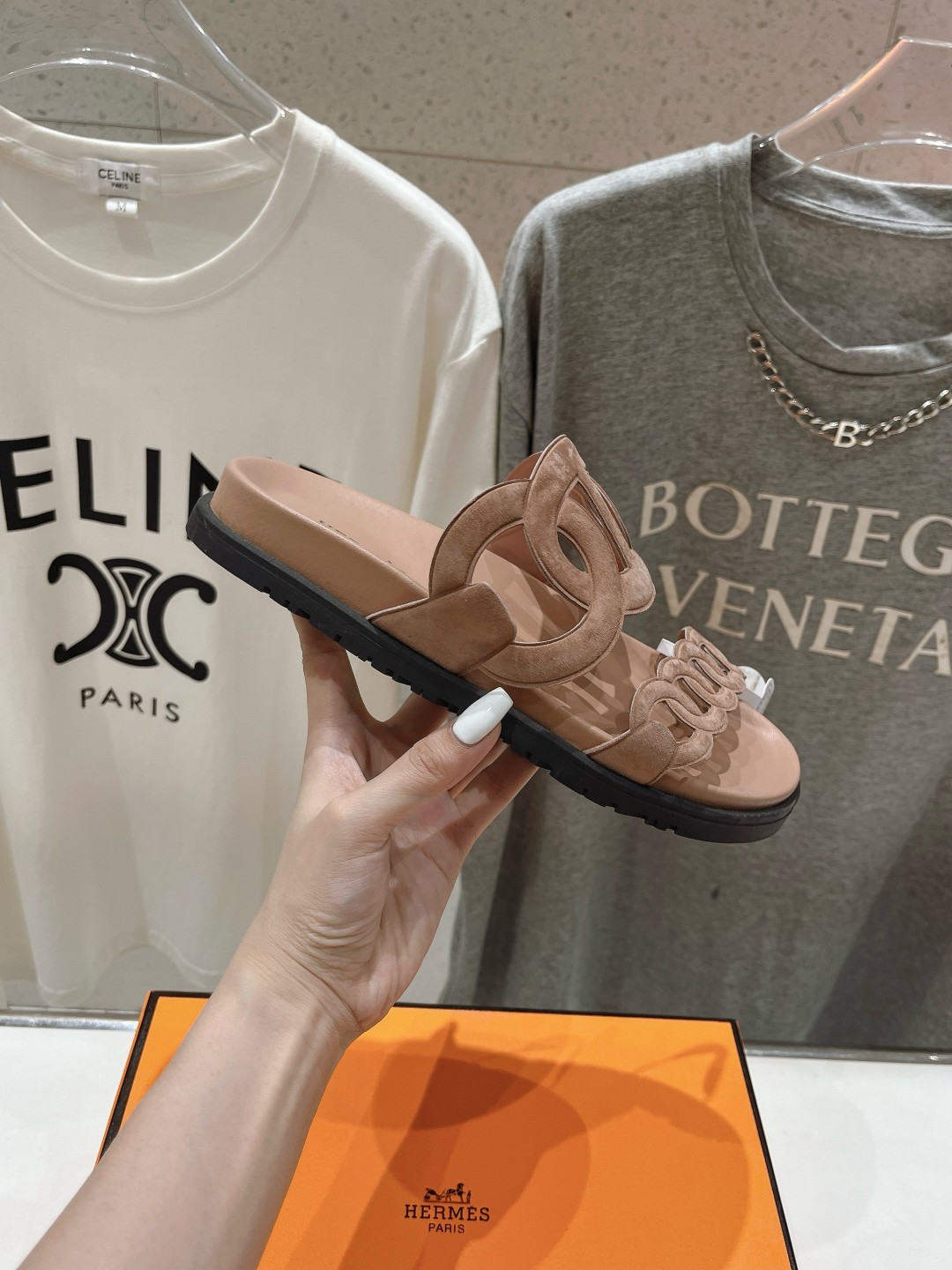 高版本出厂 男码+10 Herme*H家春夏凉拖系列经典款型➕最新配色 一直都很火爆的二舅拖鞋,随意各种