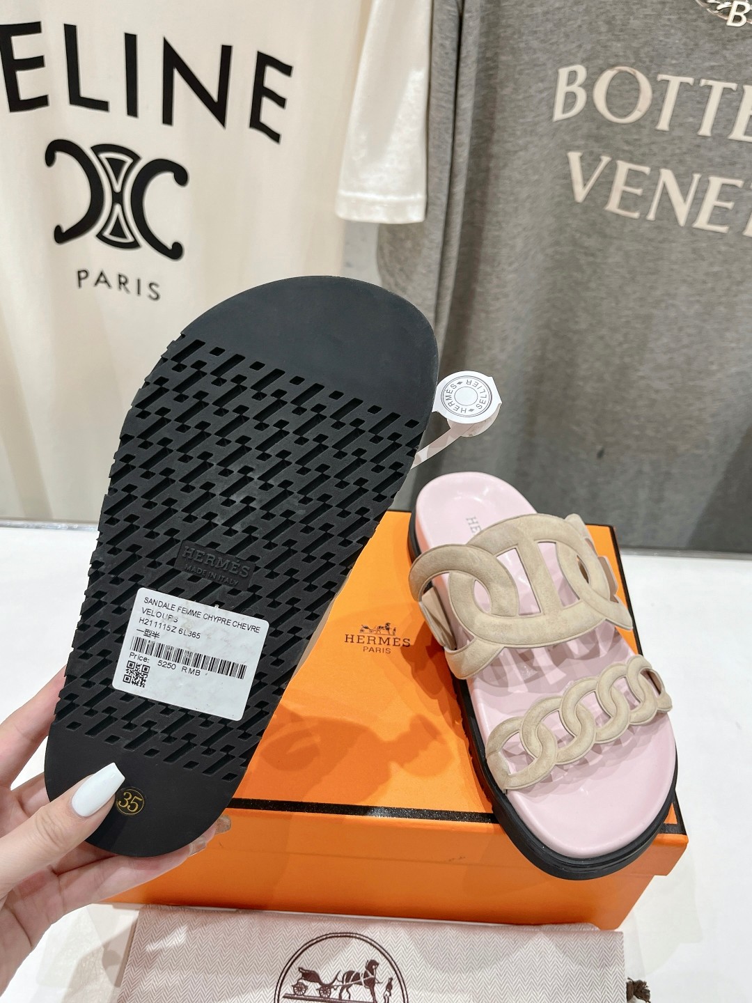 高版本出厂 男码+10 Herme*H家春夏凉拖系列经典款型➕最新配色 一直都很火爆的二舅拖鞋,随意各种