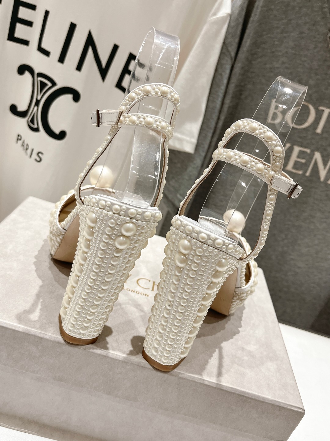 高版本出厂 JIMMY CHOO*｜JC/吉米周ss夏季新款珍珠高跟凉鞋原版套楦，完美的线条，简约大气上