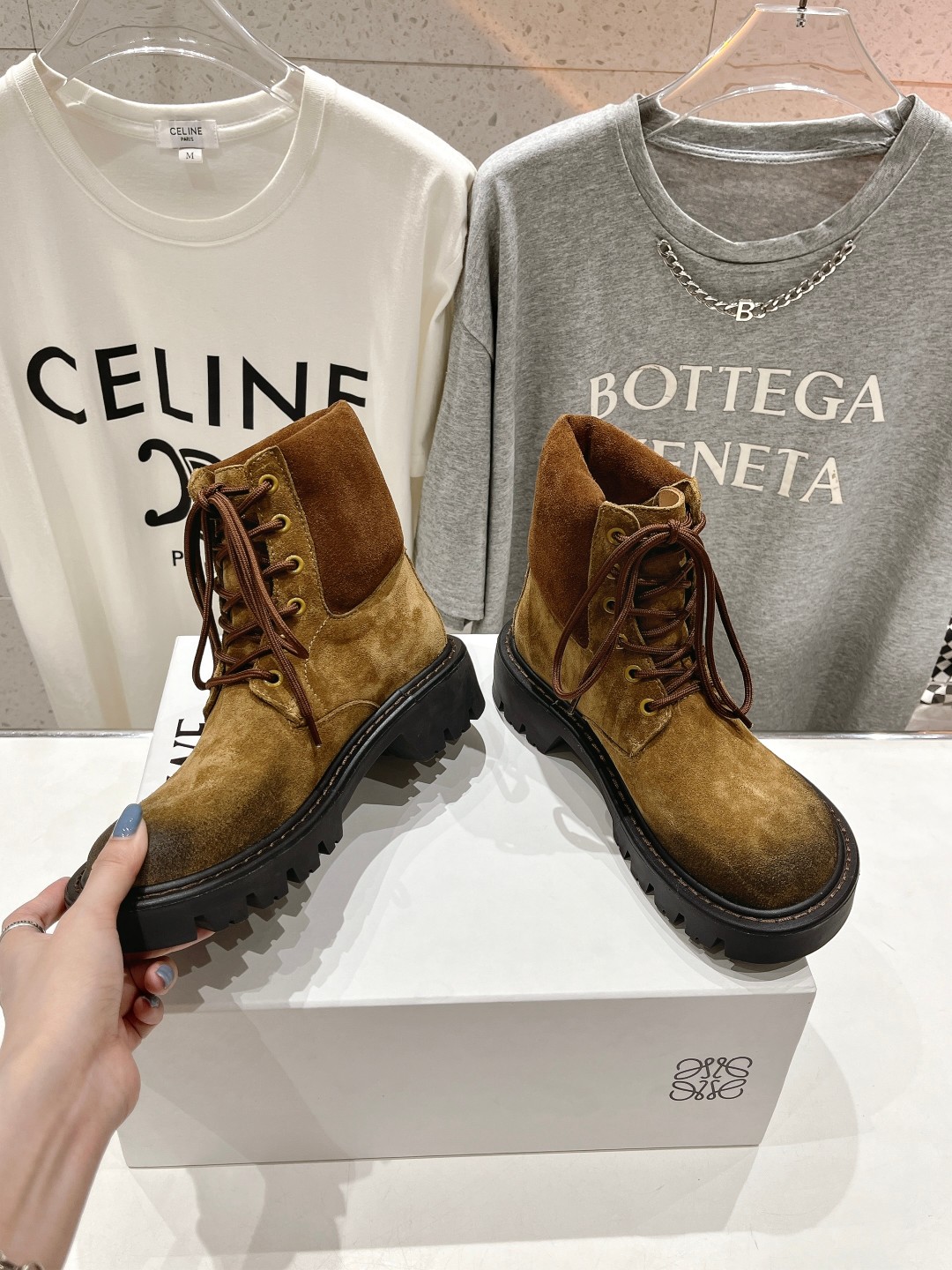 高版本出厂 LOEWE/罗意威F022 25ss秋冬新款明星同款绑带复古马丁靴英伦风军靴原版购入开发耗时