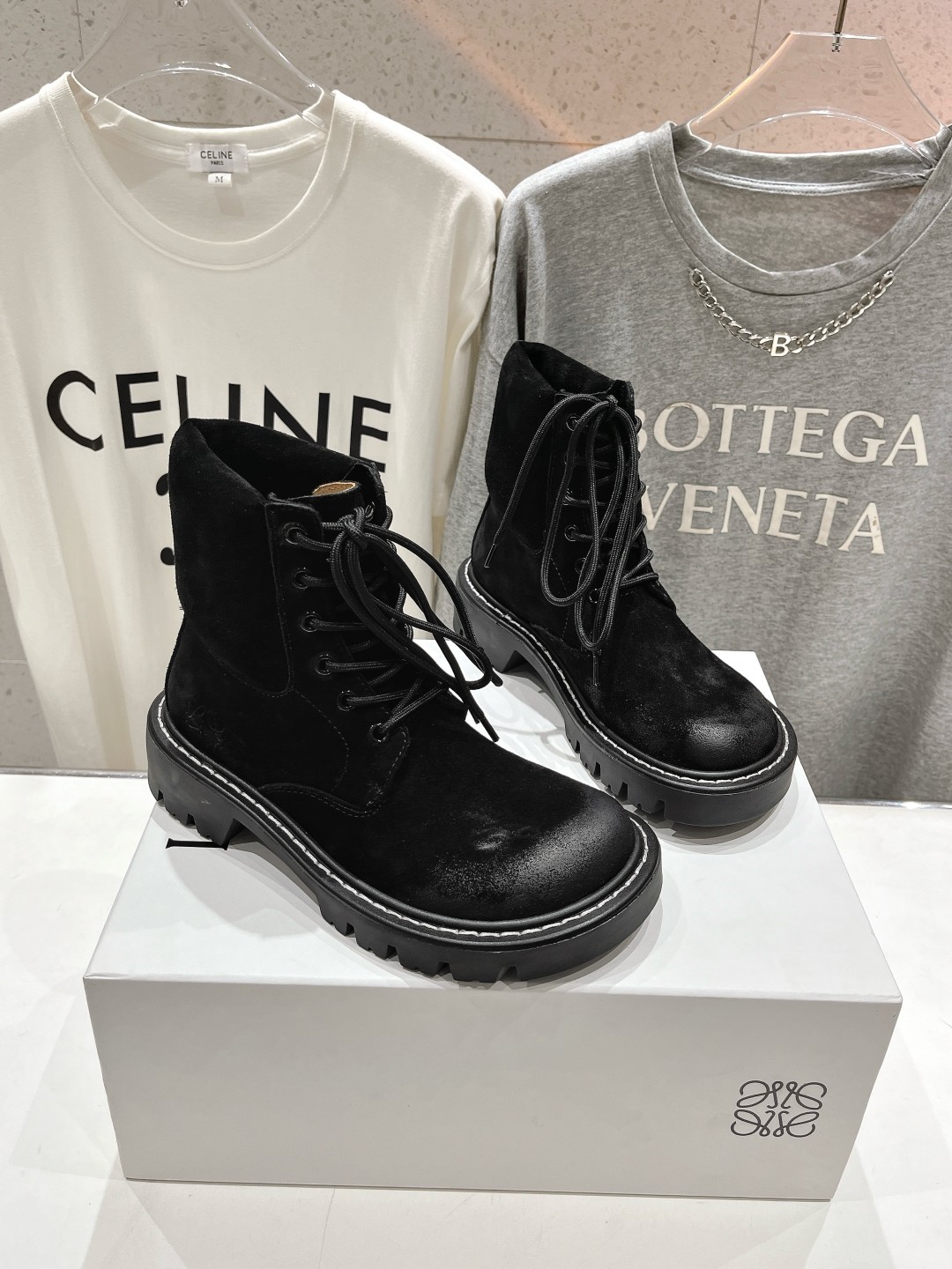 高版本出厂 LOEWE/罗意威F022 25ss秋冬新款明星同款绑带复古马丁靴英伦风军靴原版购入开发耗时