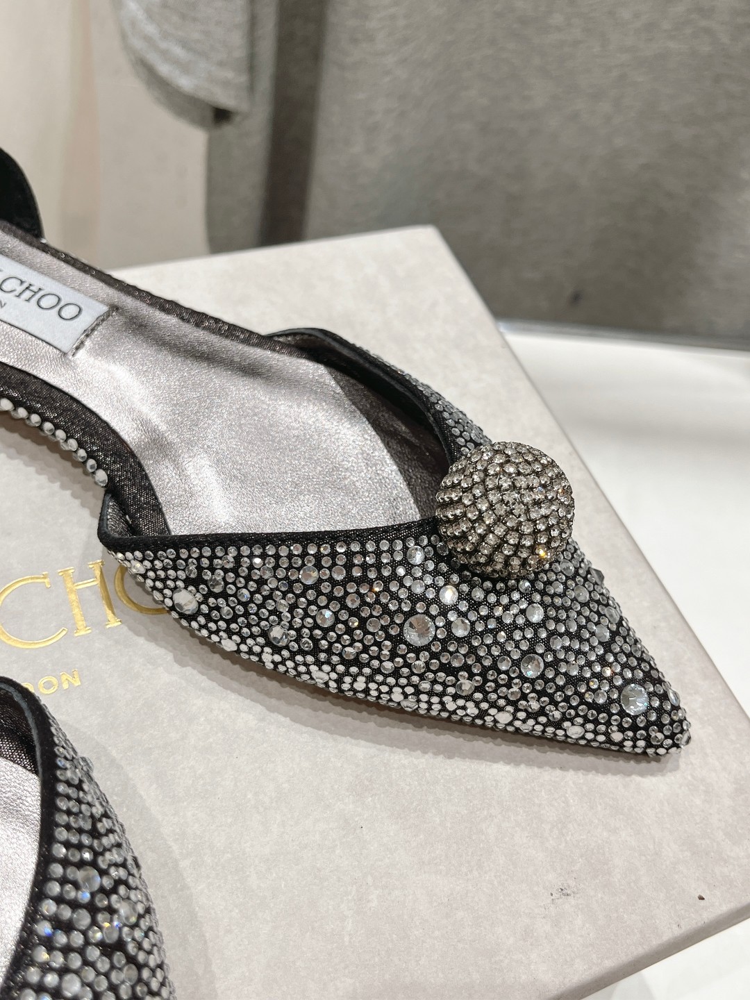 高版本出厂 JIMMY CHOO*｜JC/吉米周ss夏季新款简约尖头平底鞋单鞋原版套楦，完美的线条，简约