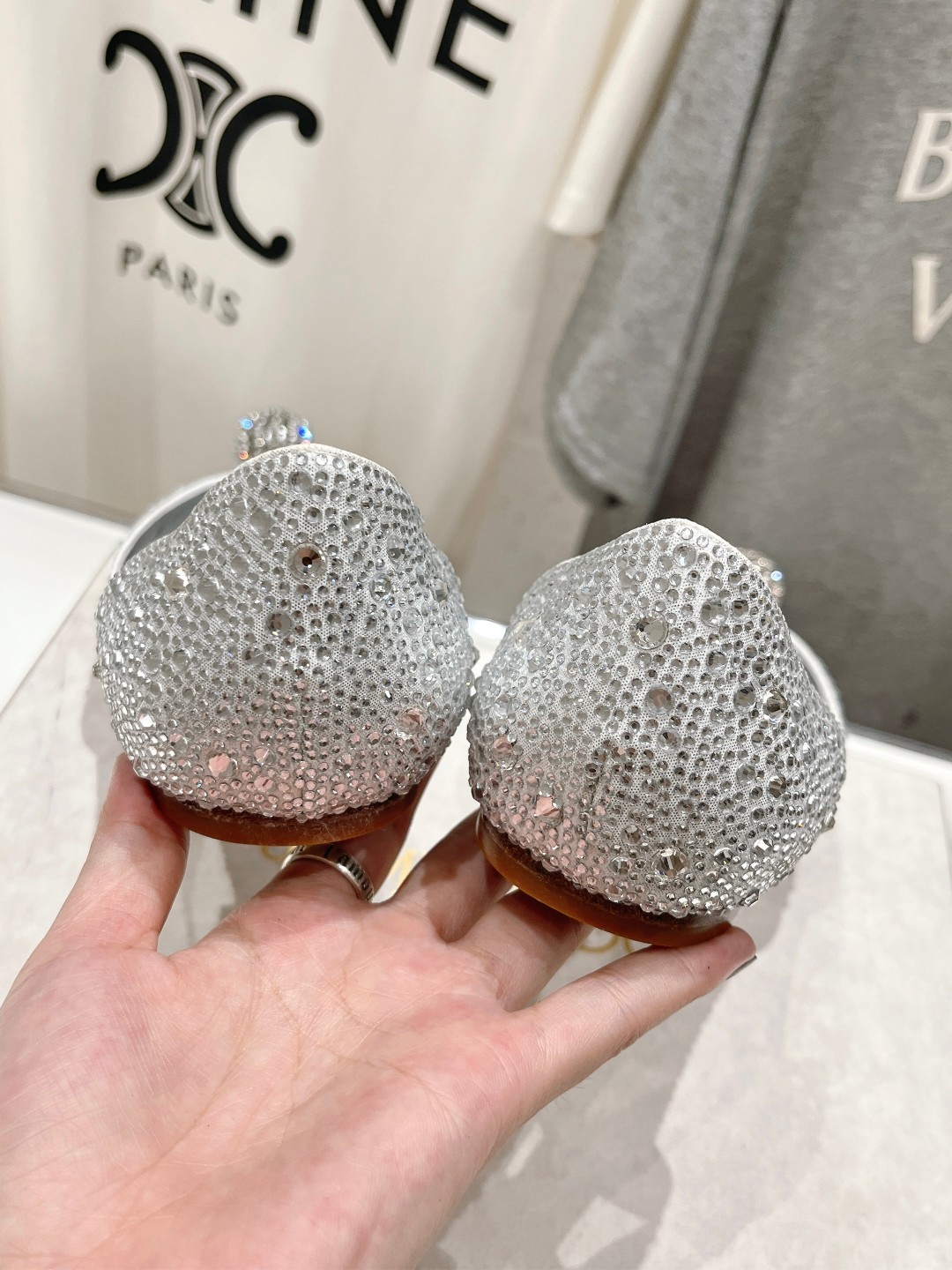 高版本出厂 JIMMY CHOO*｜JC/吉米周ss夏季新款简约尖头平底鞋单鞋原版套楦，完美的线条，简约