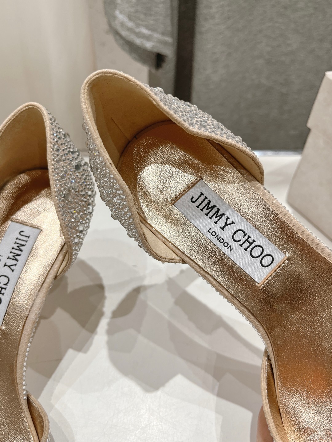 高版本出厂 JIMMY CHOO*｜JC/吉米周ss夏季新款简约小猫跟尖头烫钻高跟鞋单鞋原版套楦，完美的