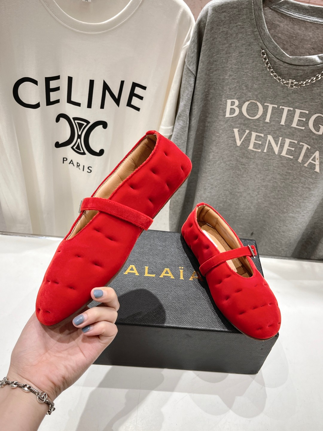 Alaia 24s Ballet Shoes: High-End Elegance with Comfort and Style - 图片 4