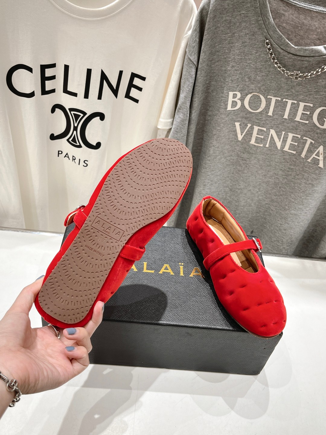 Alaia 24s Ballet Shoes: High-End Elegance with Comfort and Style - 图片 9