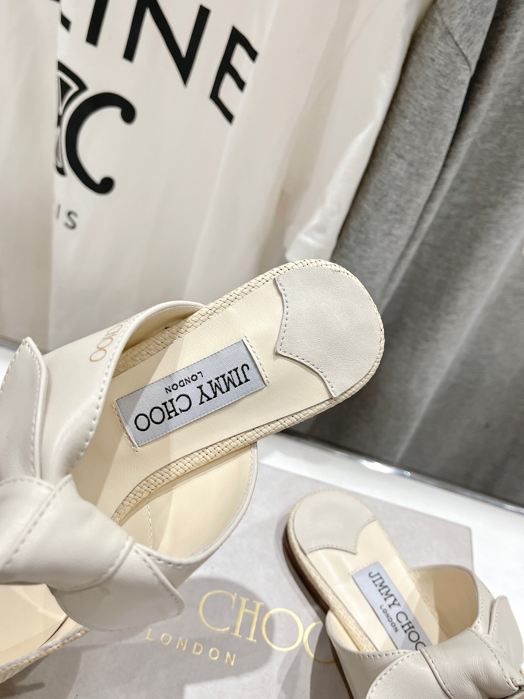 高版本出厂 JIMMY CHOO*｜JC/吉米周ss新款简约尖头平底单鞋原版套楦，完美的线条，简约大气上