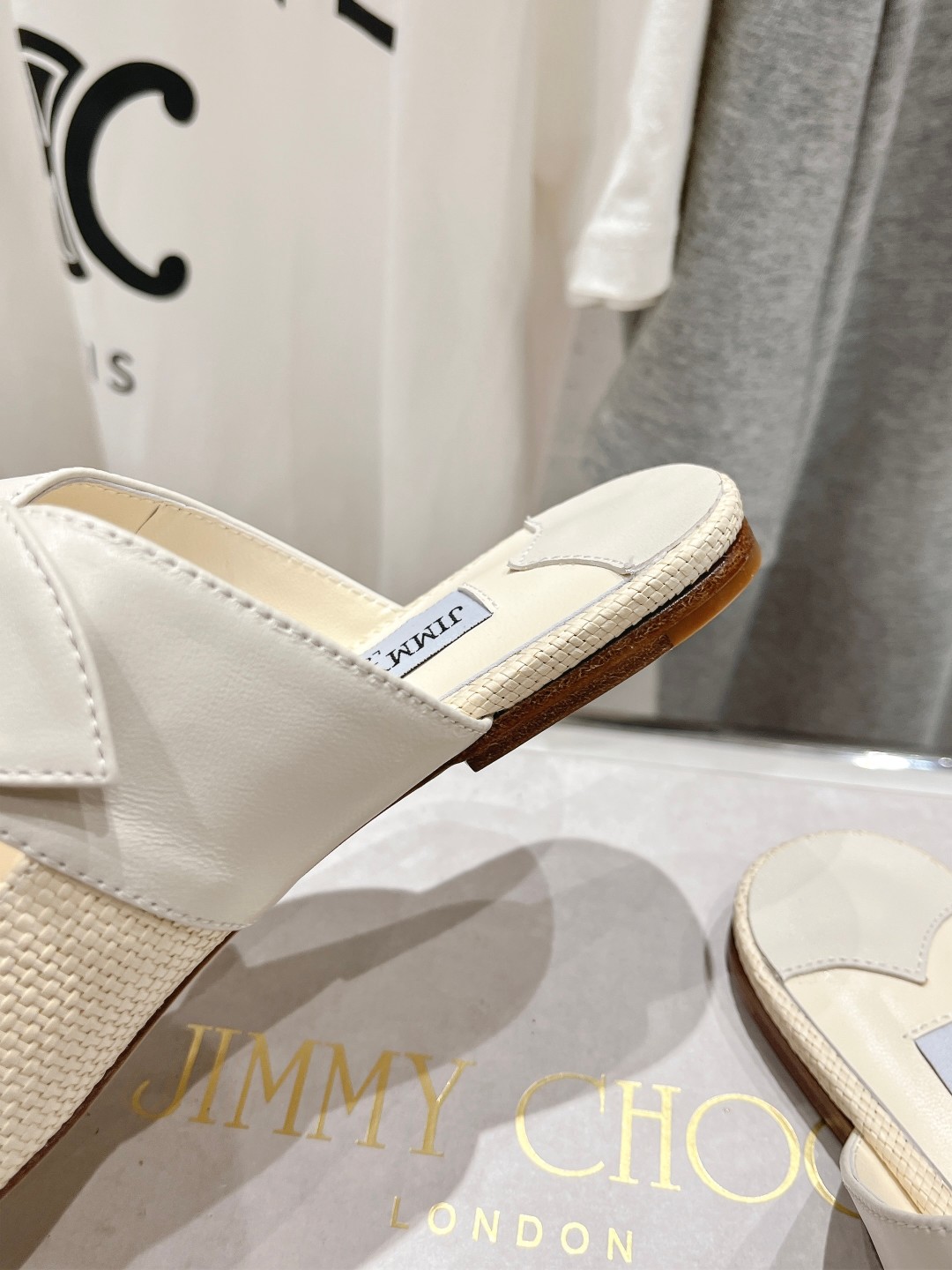 高版本出厂 JIMMY CHOO*｜JC/吉米周ss新款简约尖头平底单鞋原版套楦，完美的线条，简约大气上