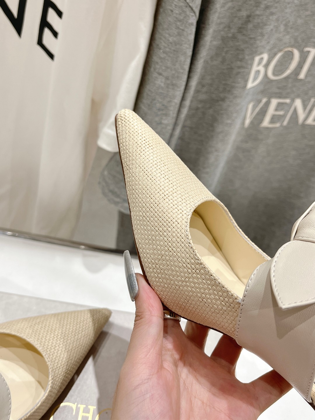 高版本出厂 JIMMY CHOO*｜JC/吉米周ss新款简约尖头小猫跟高跟鞋单鞋原版套楦，完美的线条，简