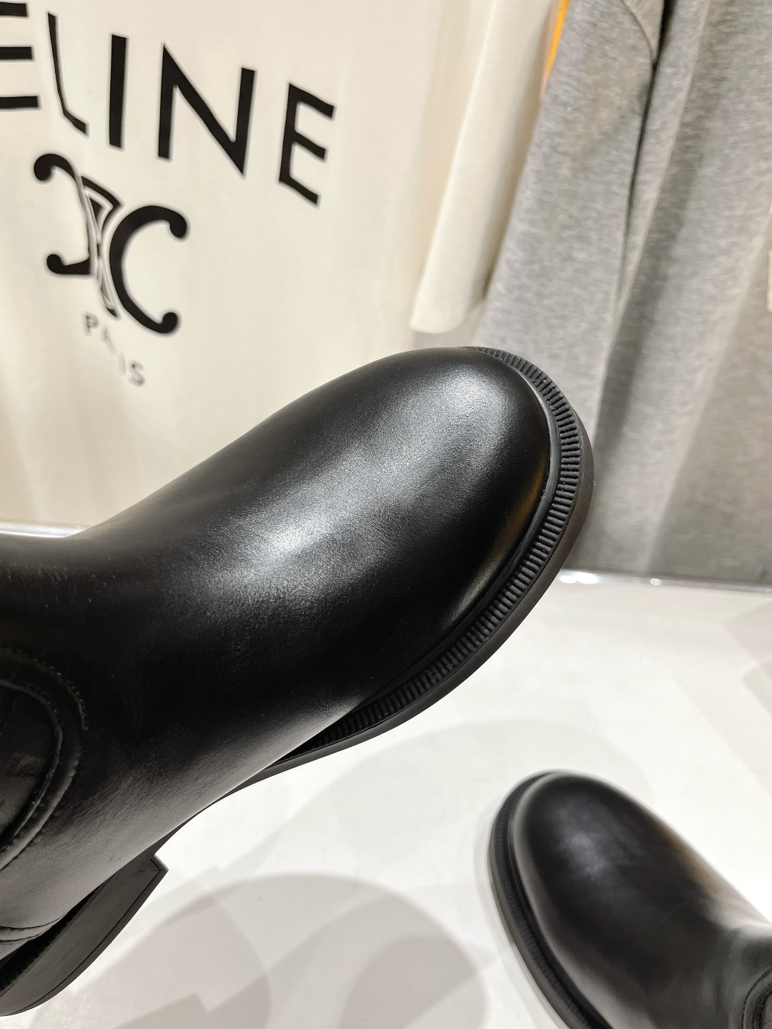 高版本出厂 FENDI芬迪F029 2025ss秋冬新款长靴直筒靴 高筒靴 芬迪又出美靴啦 头层牛皮面料