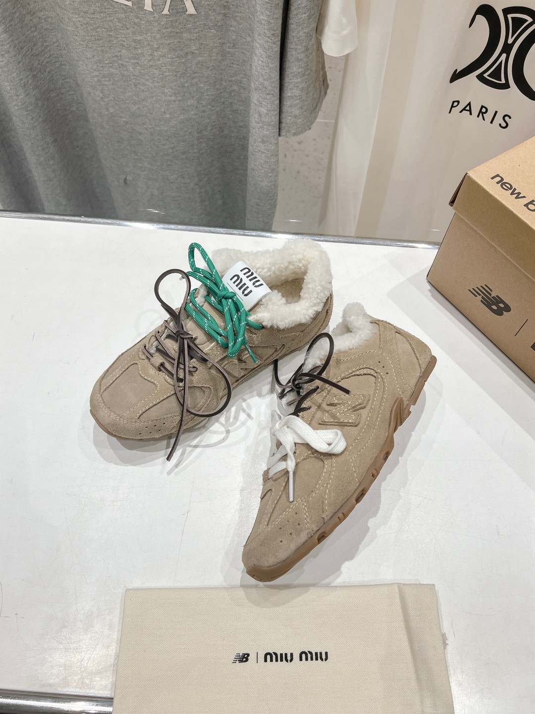 高版本出厂 毛里 miumiu 缪缪F022 Miu Miu x New Balance联名款休闲运动鞋