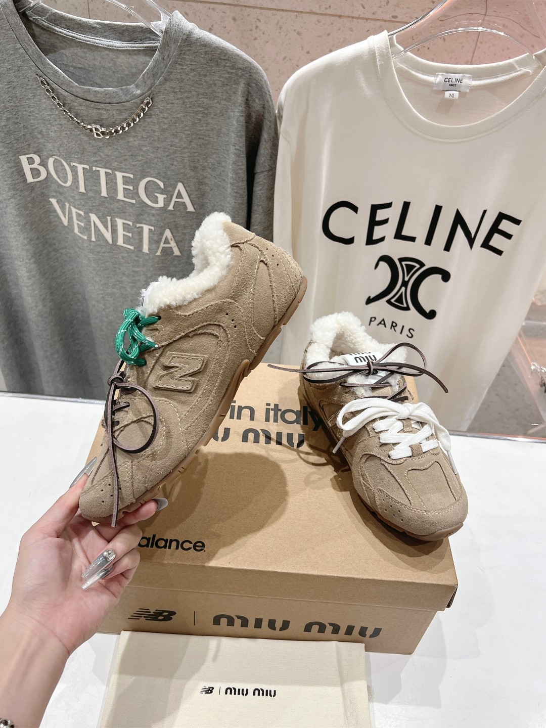 高版本出厂 毛里 miumiu 缪缪F022 Miu Miu x New Balance联名款休闲运动鞋