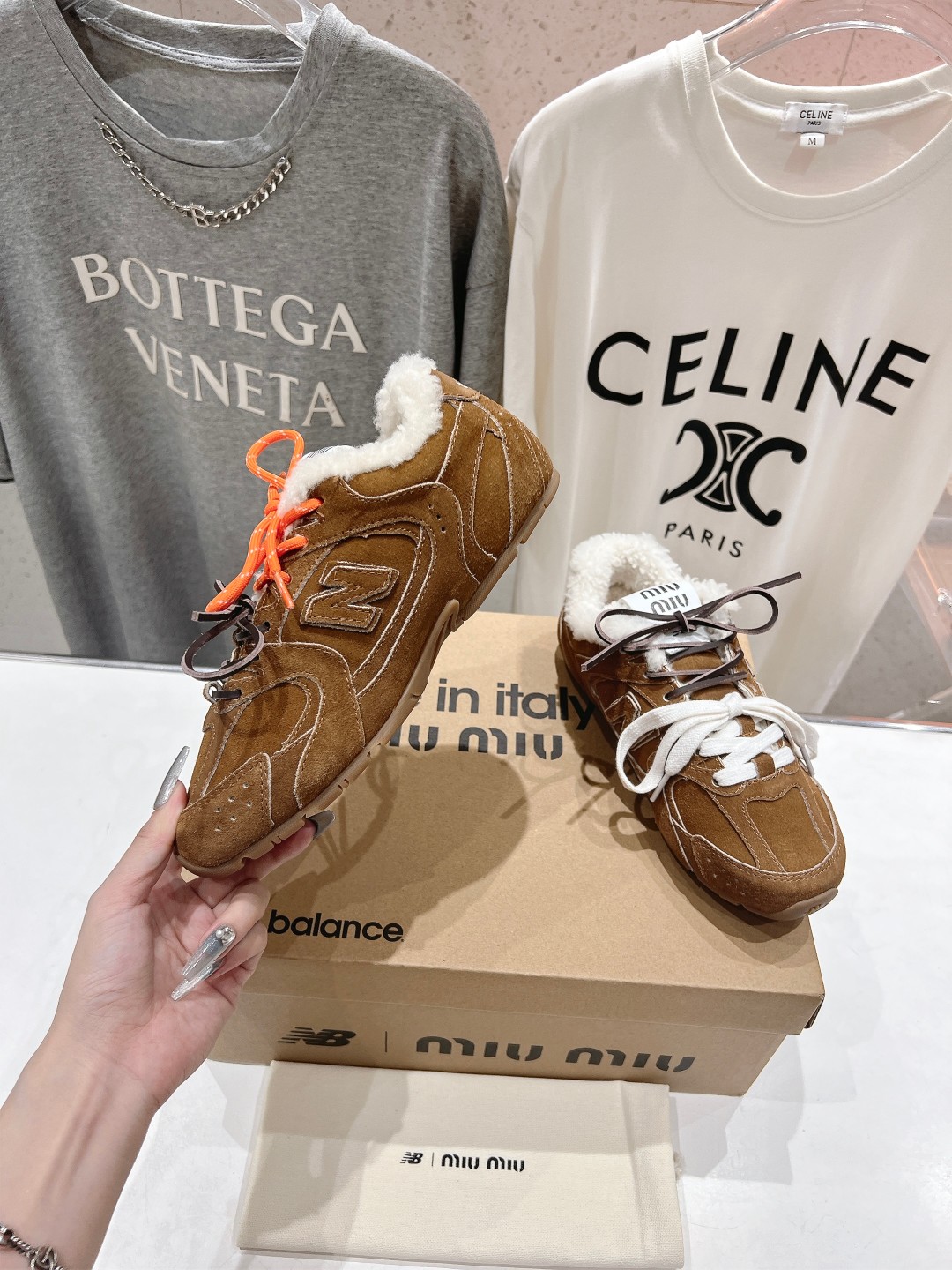 高版本出厂 毛里 miumiu 缪缪F022 Miu Miu x New Balance联名款休闲运动鞋