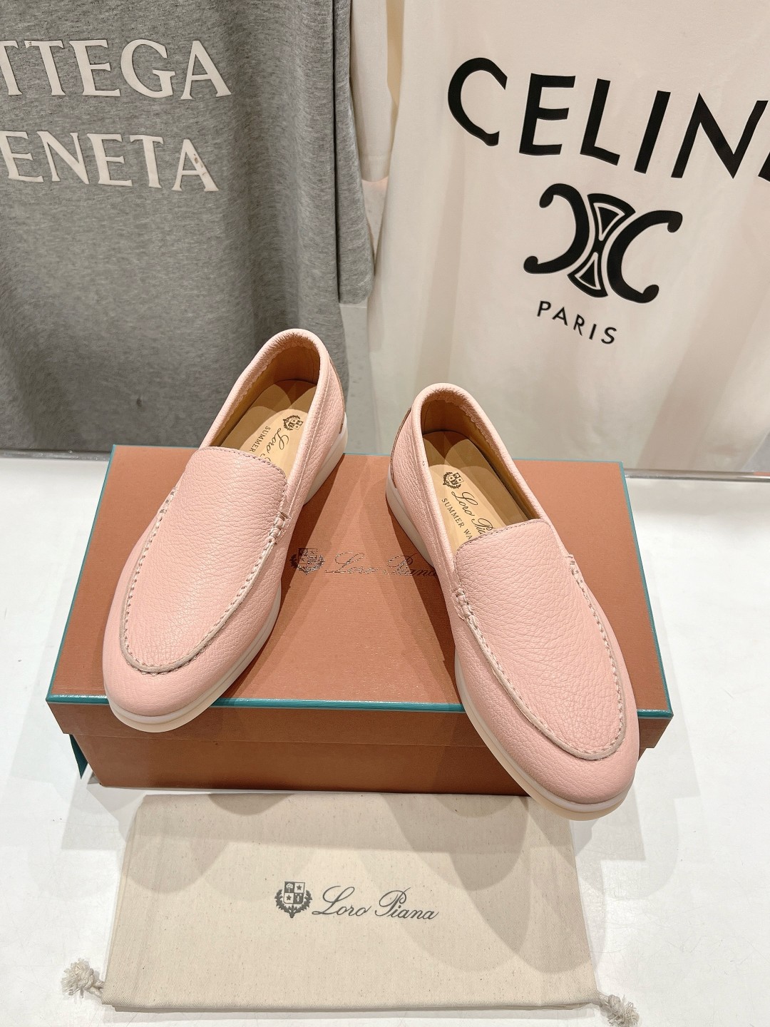 高版本出厂 女款  男款+20
  Loro Piana* LP万年经典款乐福鞋 简约时尚 脚感超级舒适