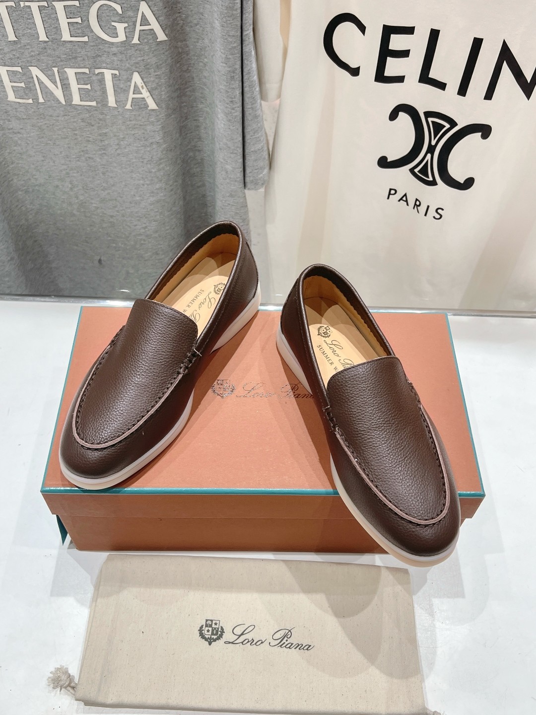 高版本出厂 女款  男款+20
  Loro Piana* LP万年经典款乐福鞋 简约时尚 脚感超级舒适