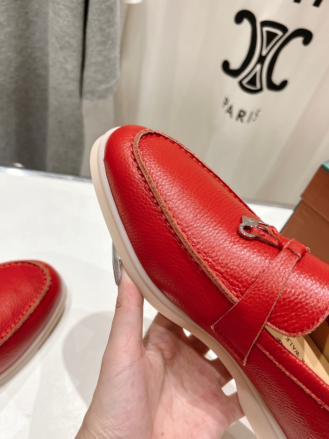 高版本出厂 女款  男款+20
  Loro Piana* LP万年经典款乐福鞋 简约时尚 脚感超级舒适