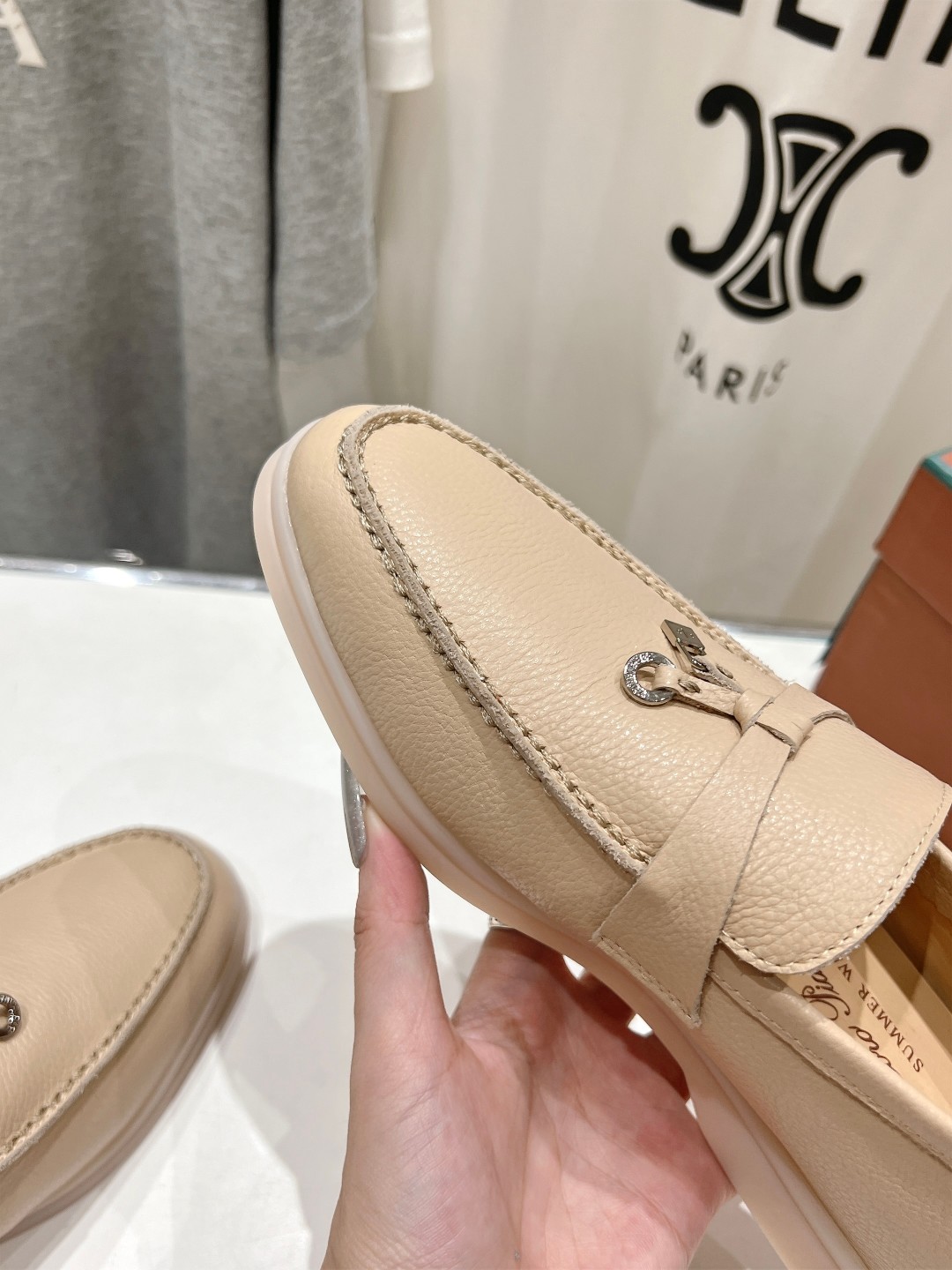 高版本出厂 女款  男款+20
  Loro Piana* LP万年经典款乐福鞋 简约时尚 脚感超级舒适