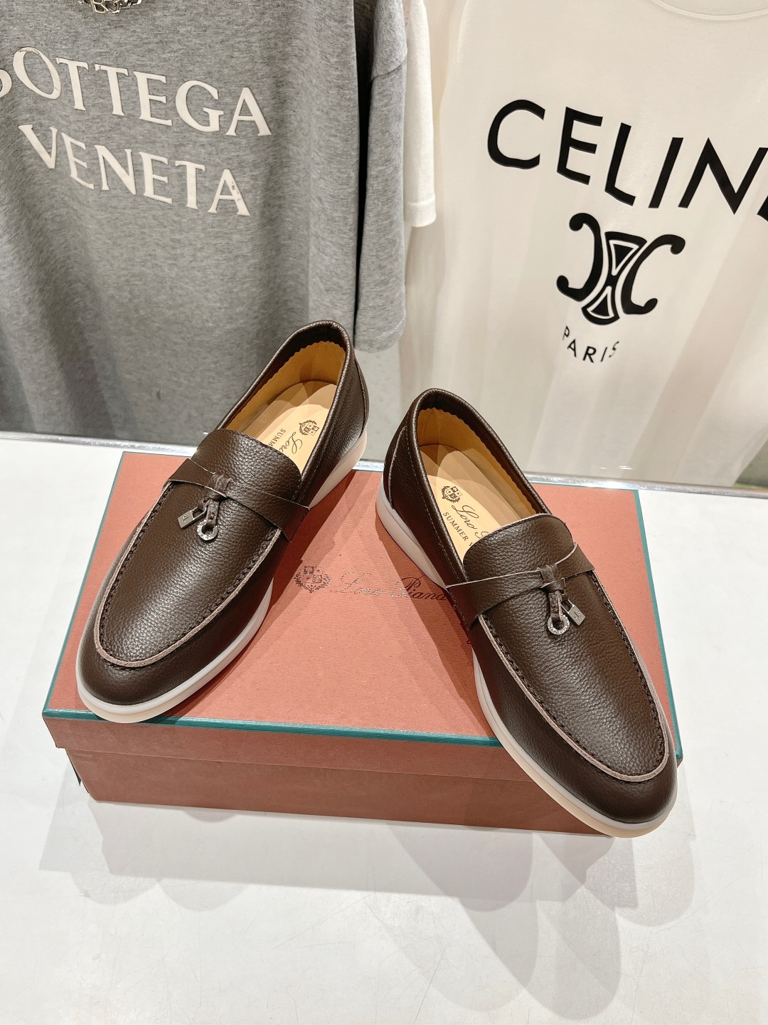高版本出厂 女款  男款+20
  Loro Piana* LP万年经典款乐福鞋 简约时尚 脚感超级舒适