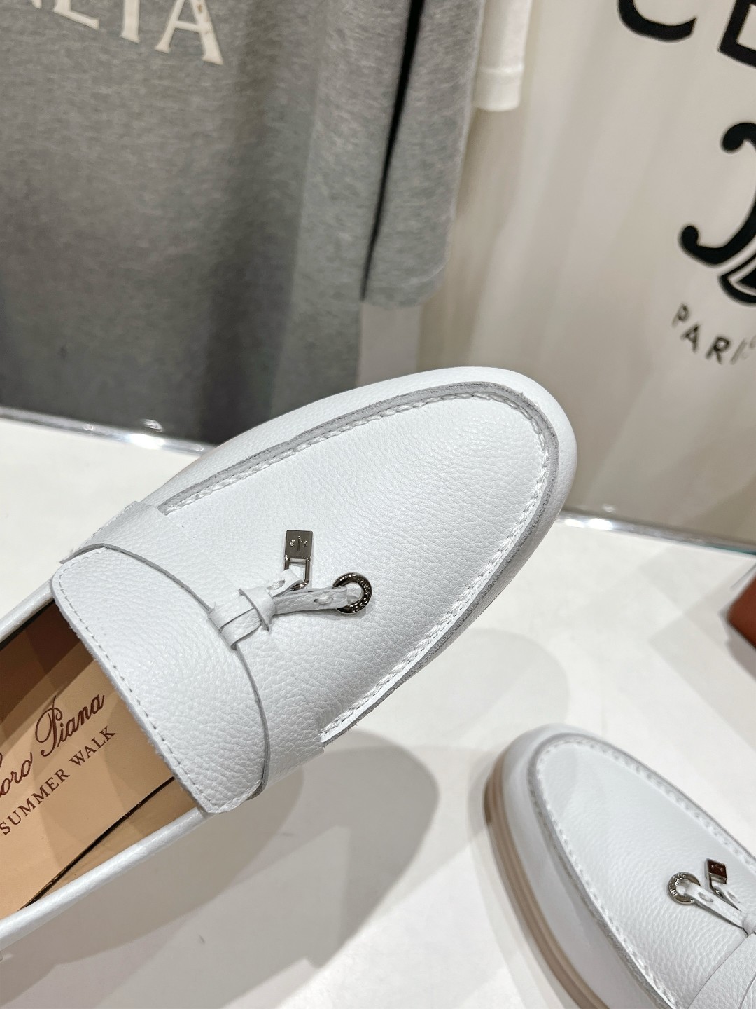 高版本出厂 女款  男款+20
  Loro Piana* LP万年经典款乐福鞋 简约时尚 脚感超级舒适