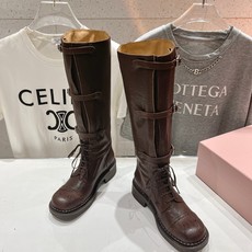 高版本出厂 MiuMiu/缪缪F017 26ss秋冬走秀款西部系列·复古做旧机车靴马丁靴 今年最值得入手的靴子 没有 高版本出厂 MiuMiu/缪缪F017 26ss秋冬走秀款西部系列·复古做旧机车靴马丁靴 今年最值得入手的靴子 没有