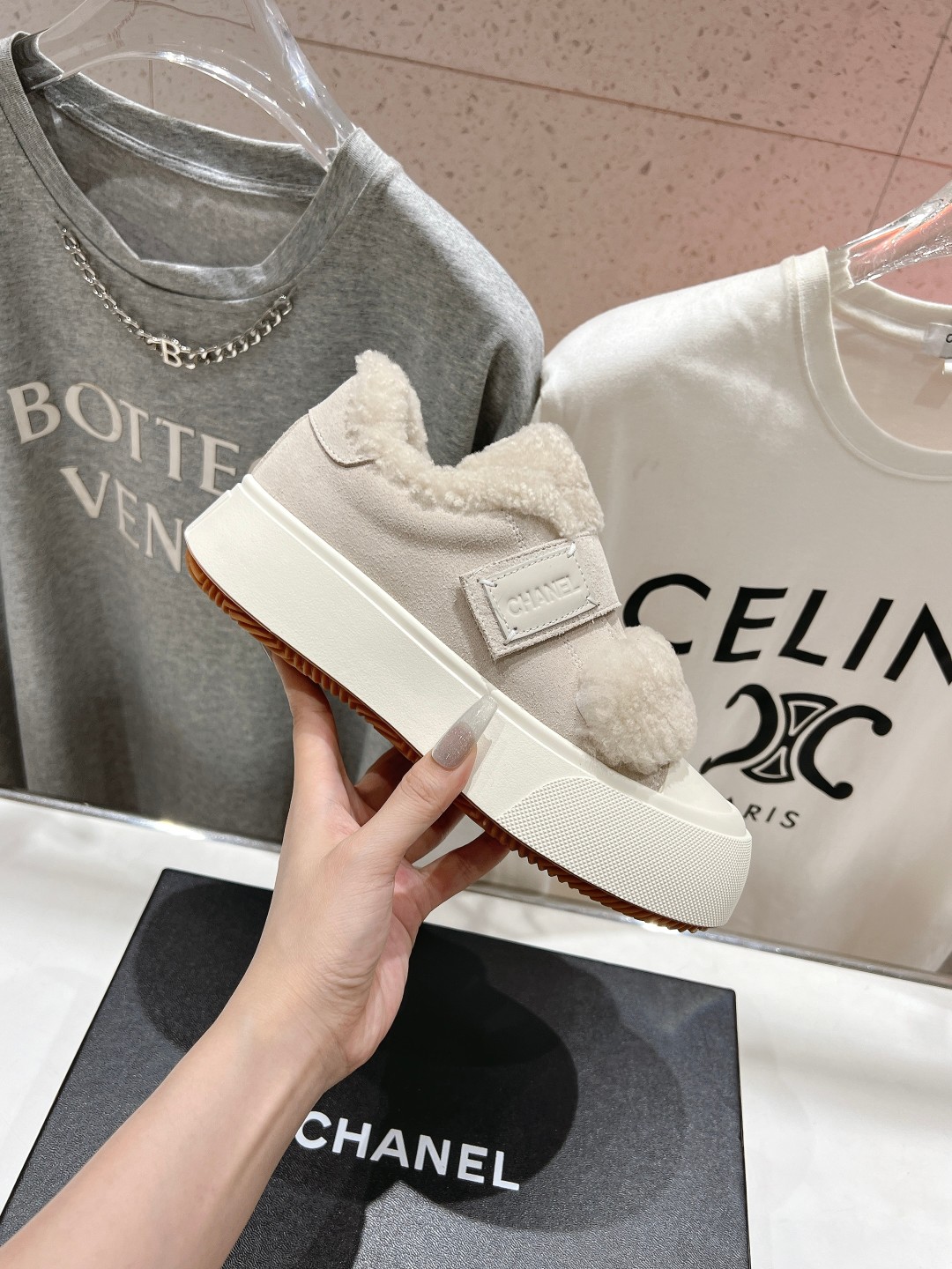 高版本出厂 CHANEL*小香2025ss冬季新款毛毛鞋系列，最新款休闲毛毛鞋棉鞋漂亮又好穿 非常轻便，