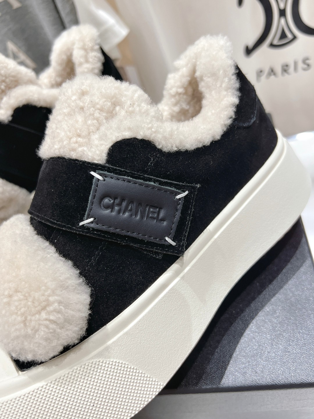 高版本出厂 CHANEL*小香2025ss冬季新款毛毛鞋系列，最新款休闲毛毛鞋棉鞋漂亮又好穿 非常轻便，