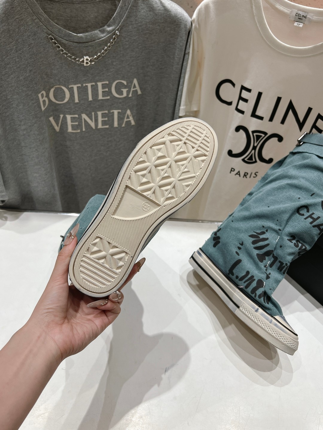 高版本出厂 CHANEL*小香网红爆款中古涂鸦帆布裤管靴太有范儿了复古coco女鞋这款靴的设计灵感来源于