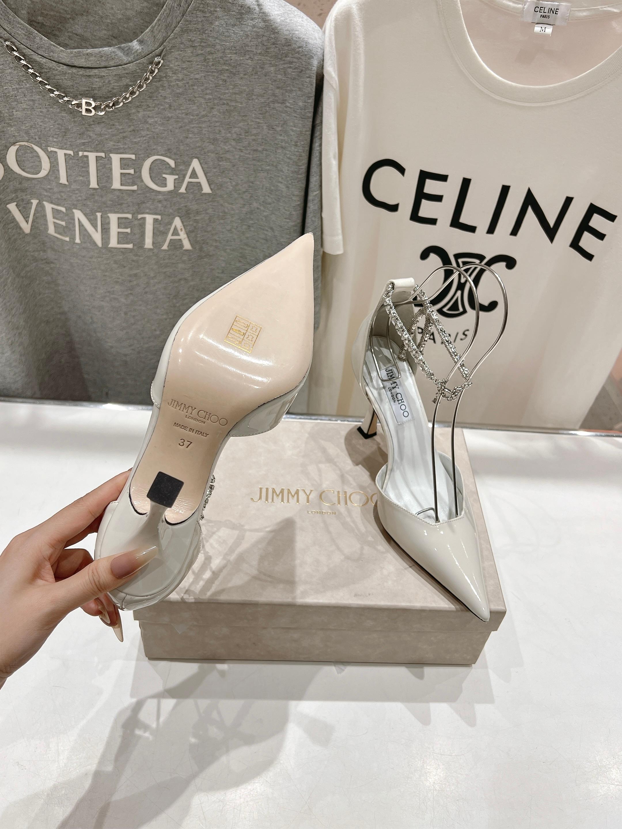 高版本出厂
  JIMMY CHOO*｜JC/吉米周2025ss新款简约高跟凉鞋高跟鞋

原版套楦，完美