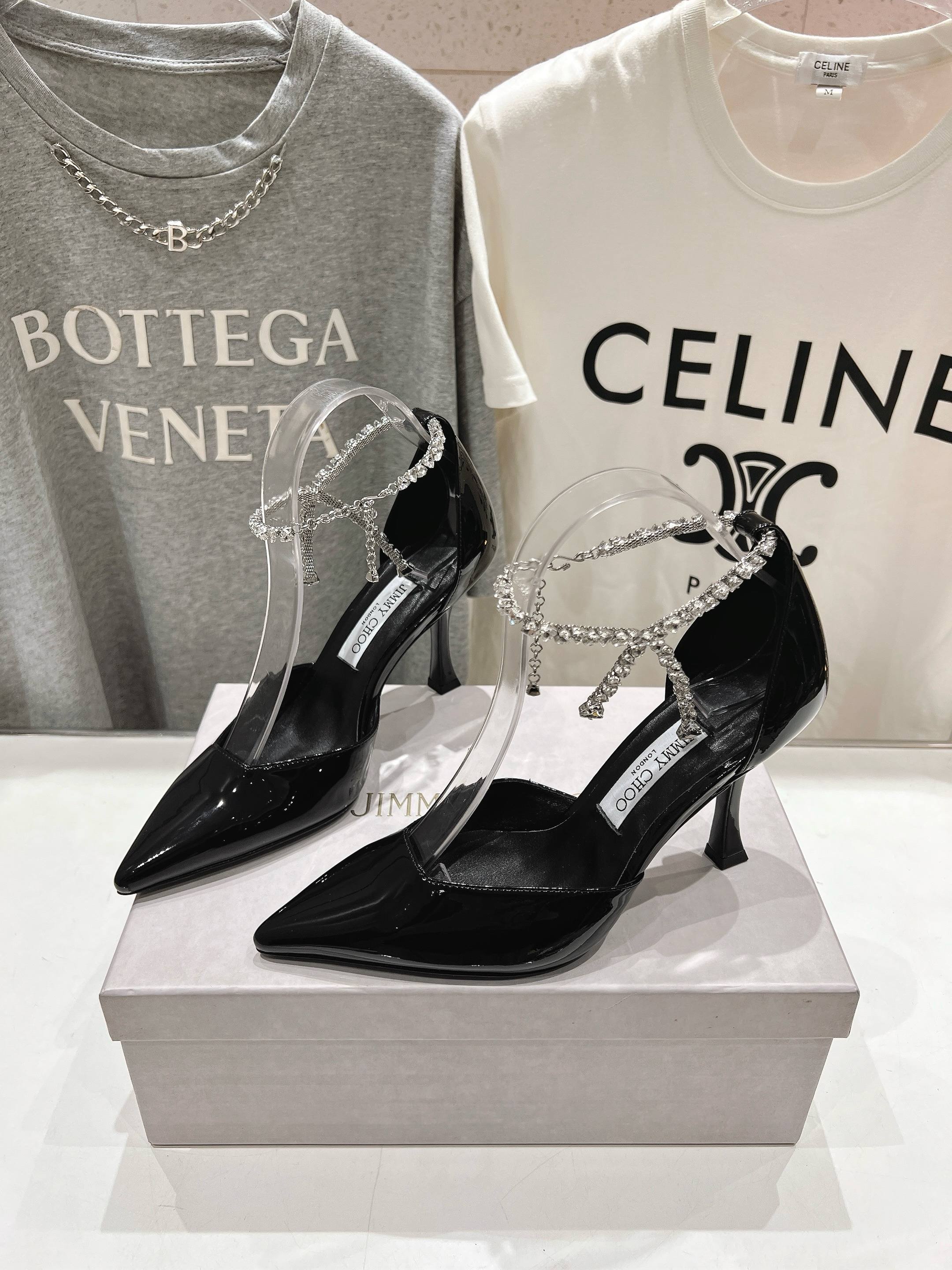 高版本出厂
  JIMMY CHOO*｜JC/吉米周2025ss新款简约高跟凉鞋高跟鞋

原版套楦，完美