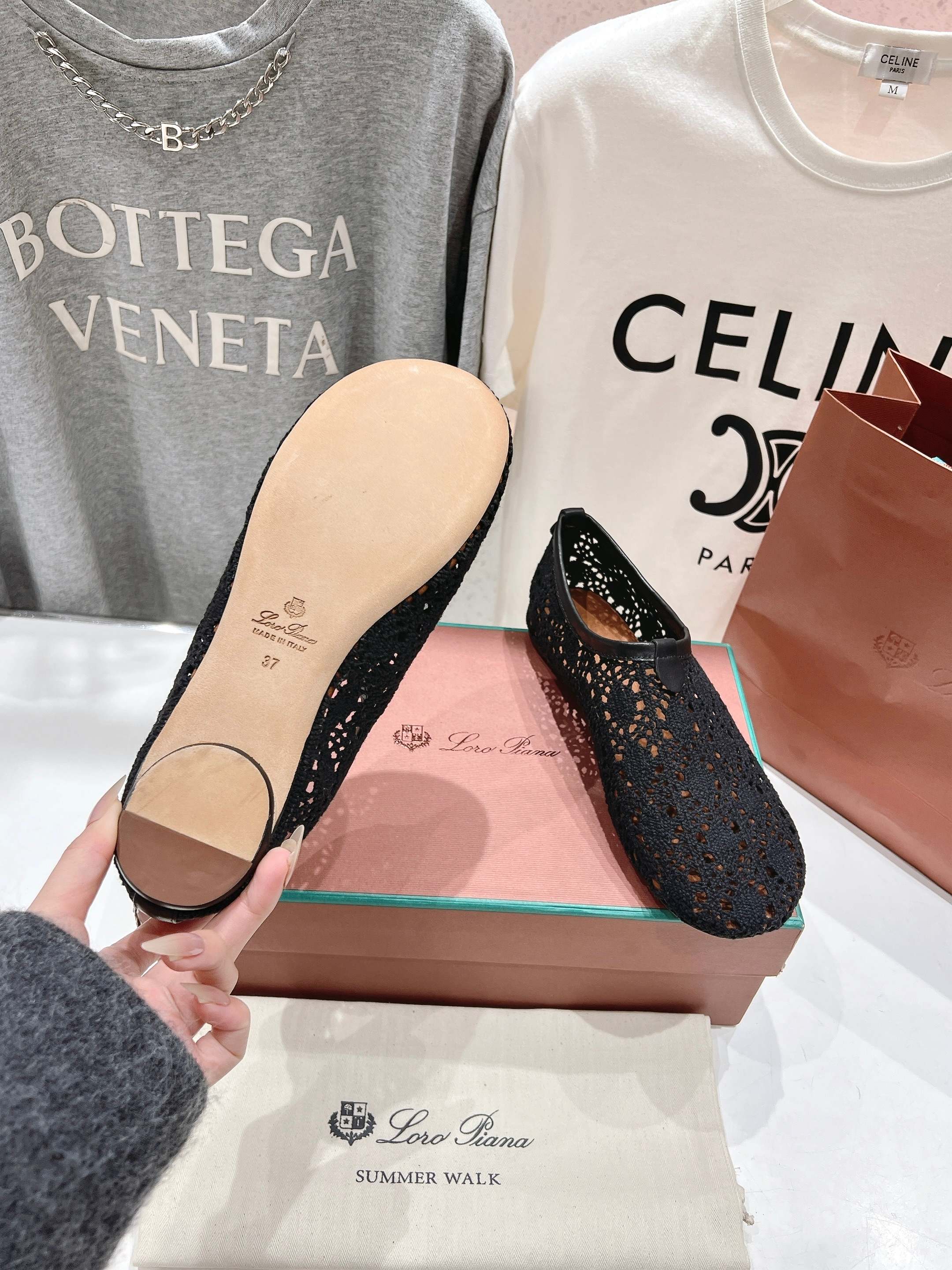顶级出厂  
  Loro Piana* 诺悠𦒈雅Lss春夏新款勃肯平底鞋休闲鞋，脚感超级舒适 一天可以
