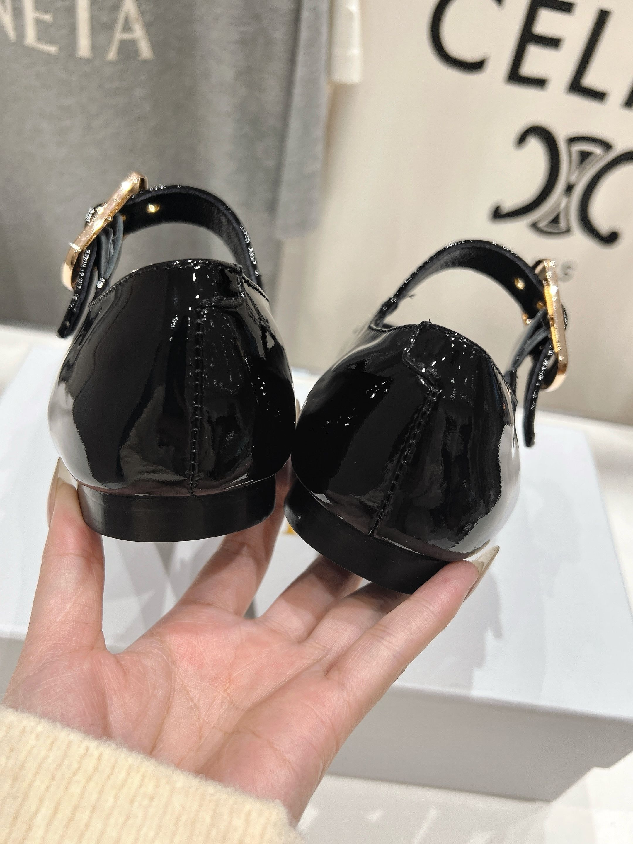 Chloe Chloe 2025s: High-End Mary Jane Flats with Italian Craftsmanship & Comfort - 图片 6