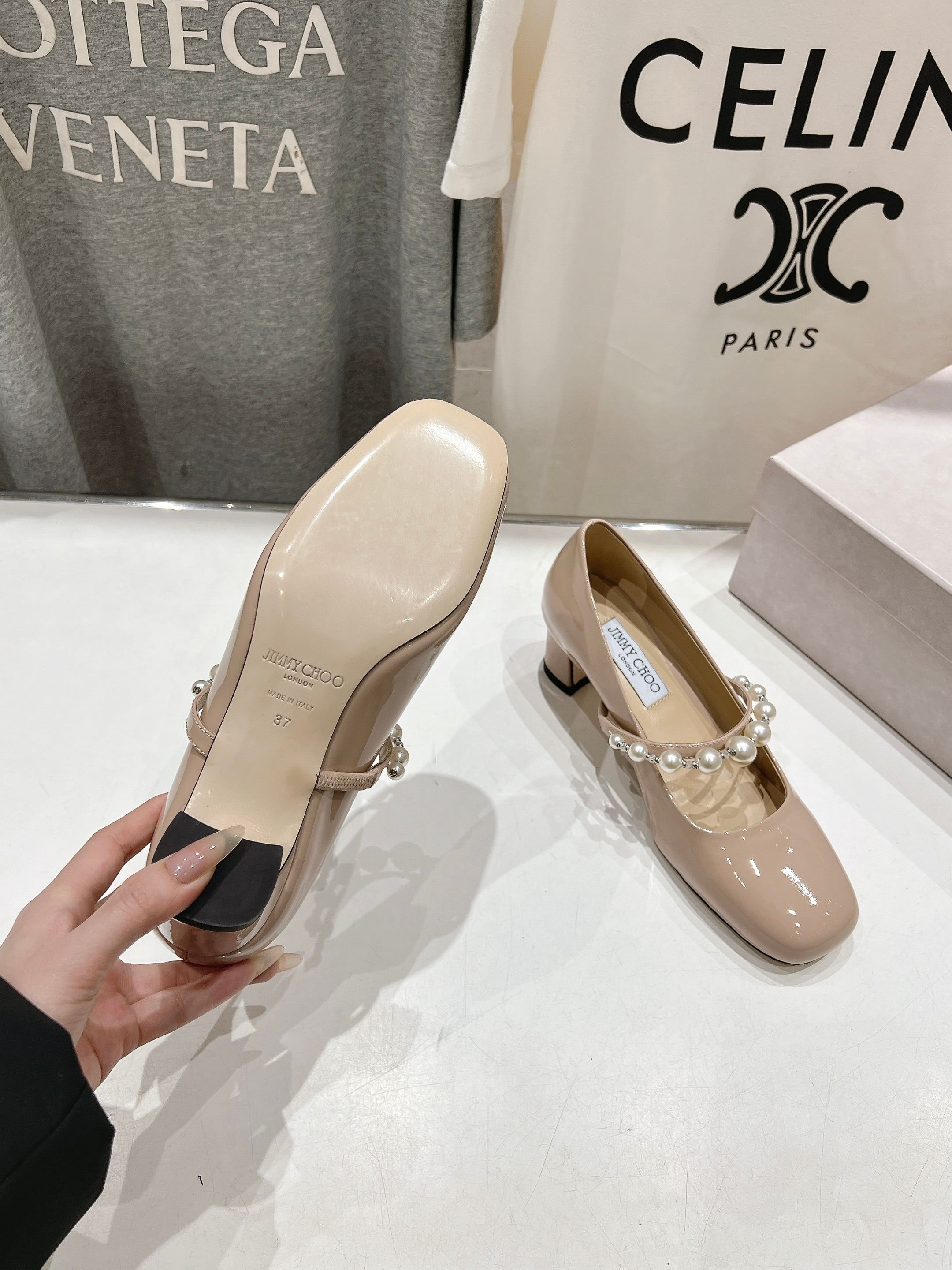 高版本出厂 JIMMY CHOO*｜JC/吉米周ss春夏新款简约小方头珍珠高跟鞋单鞋原版套楦，完美的线条