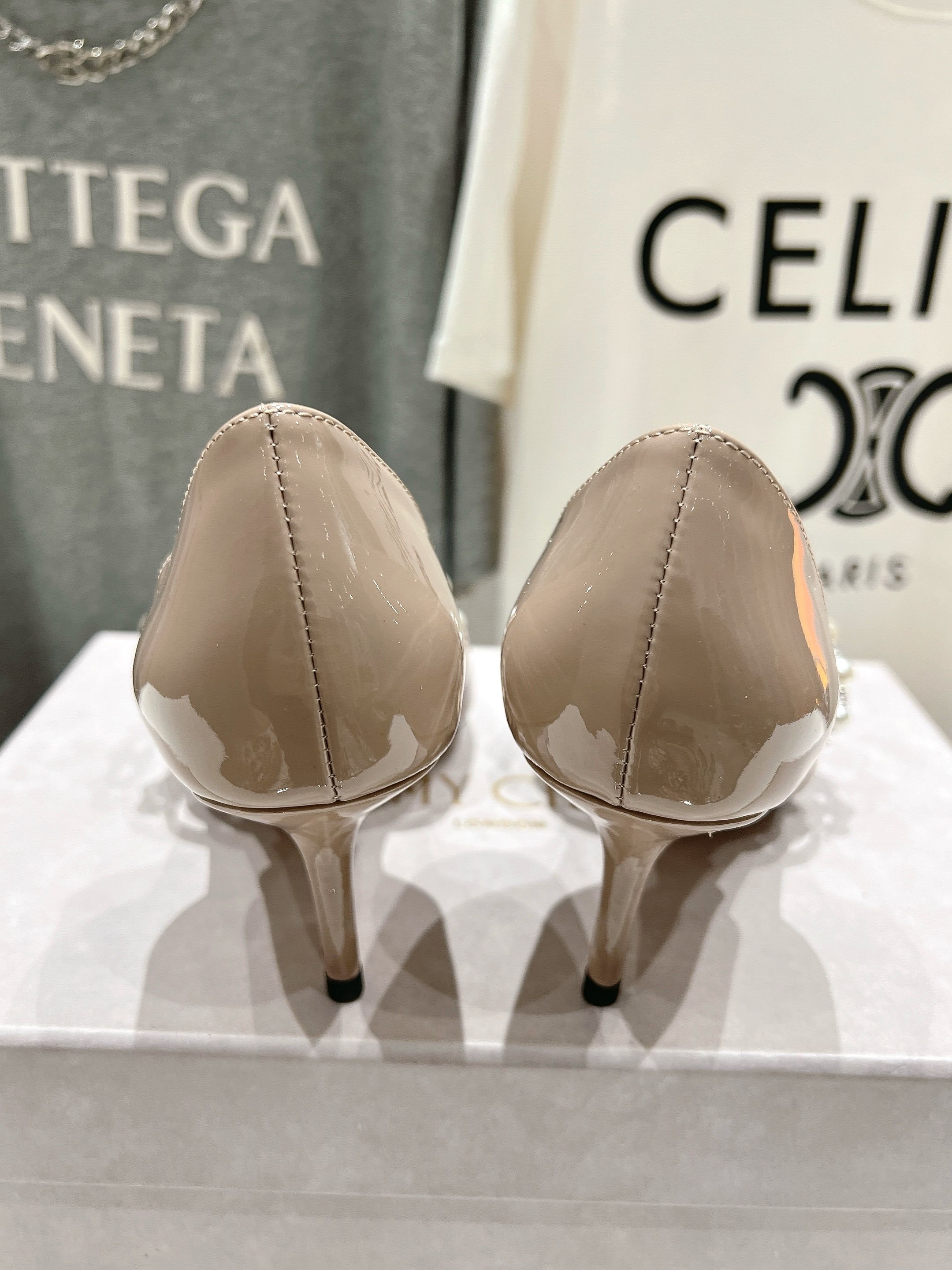 高版本出厂 JIMMY CHOO*｜JC/吉米周ss春夏新款简约尖头珍珠高跟鞋单鞋原版套楦，完美的线条，