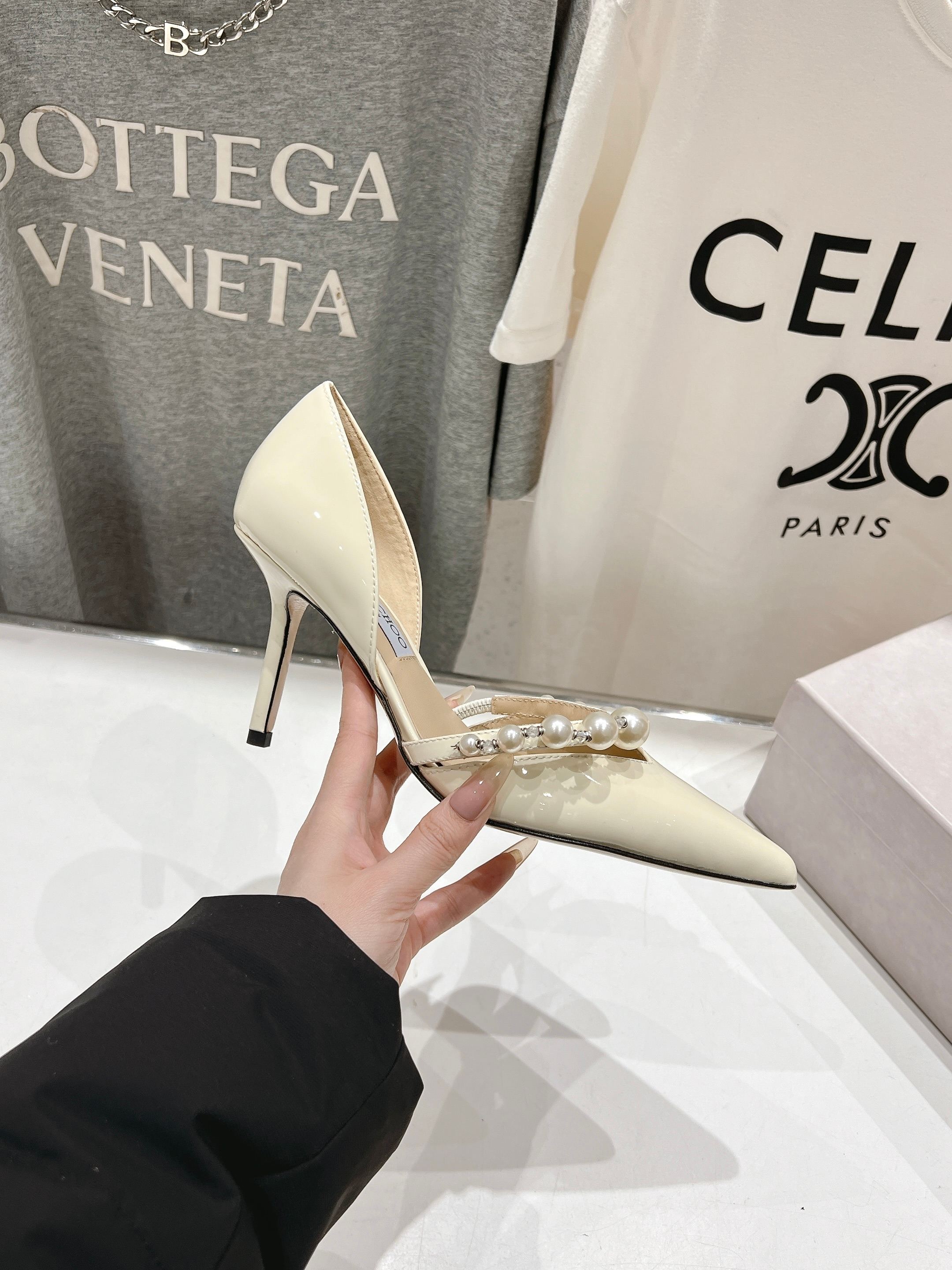 高版本出厂 JIMMY CHOO*｜JC/吉米周ss春夏新款简约尖头珍珠高跟鞋单鞋原版套楦，完美的线条，