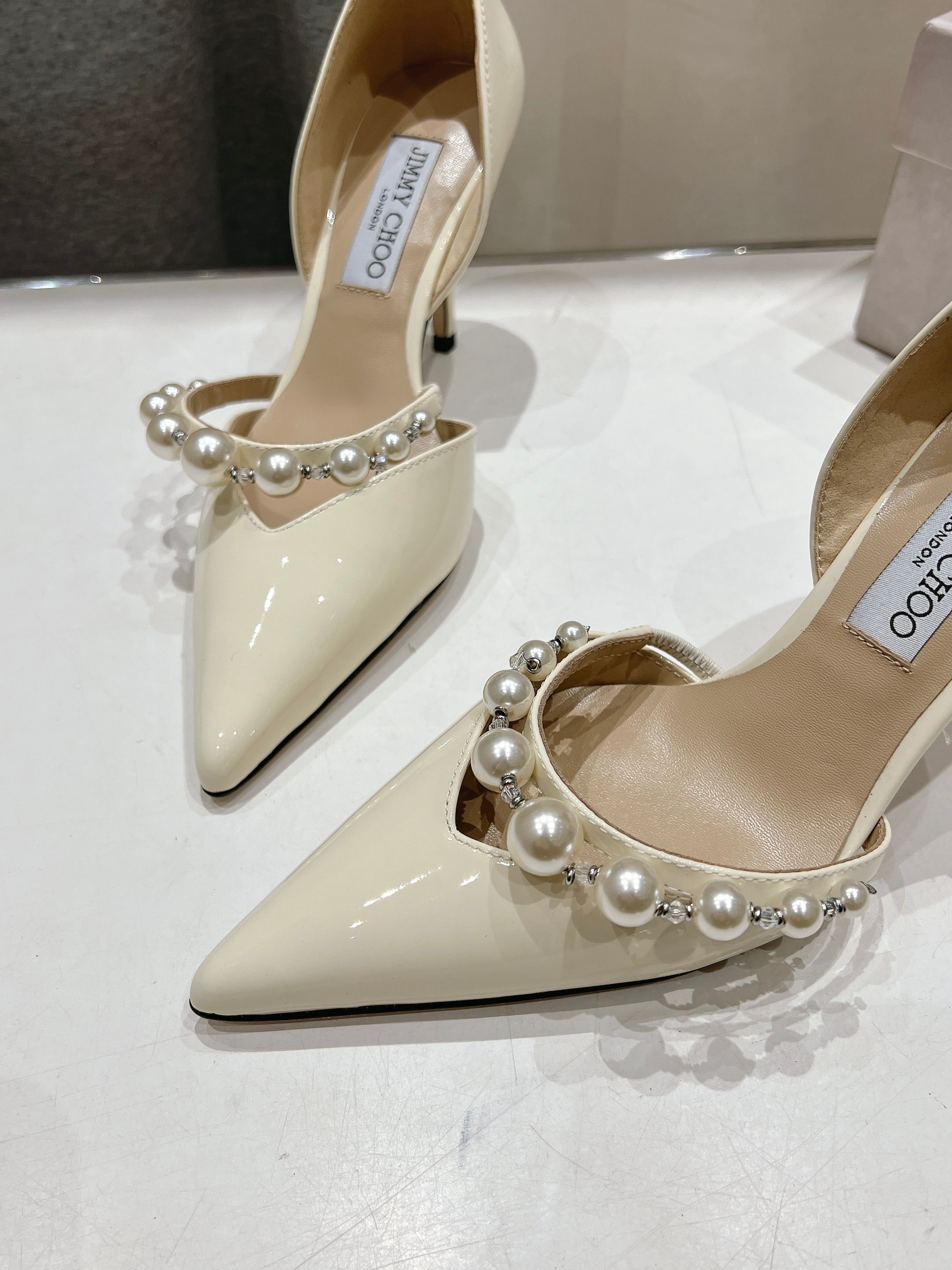 高版本出厂 JIMMY CHOO*｜JC/吉米周ss春夏新款简约尖头珍珠高跟鞋单鞋原版套楦，完美的线条，