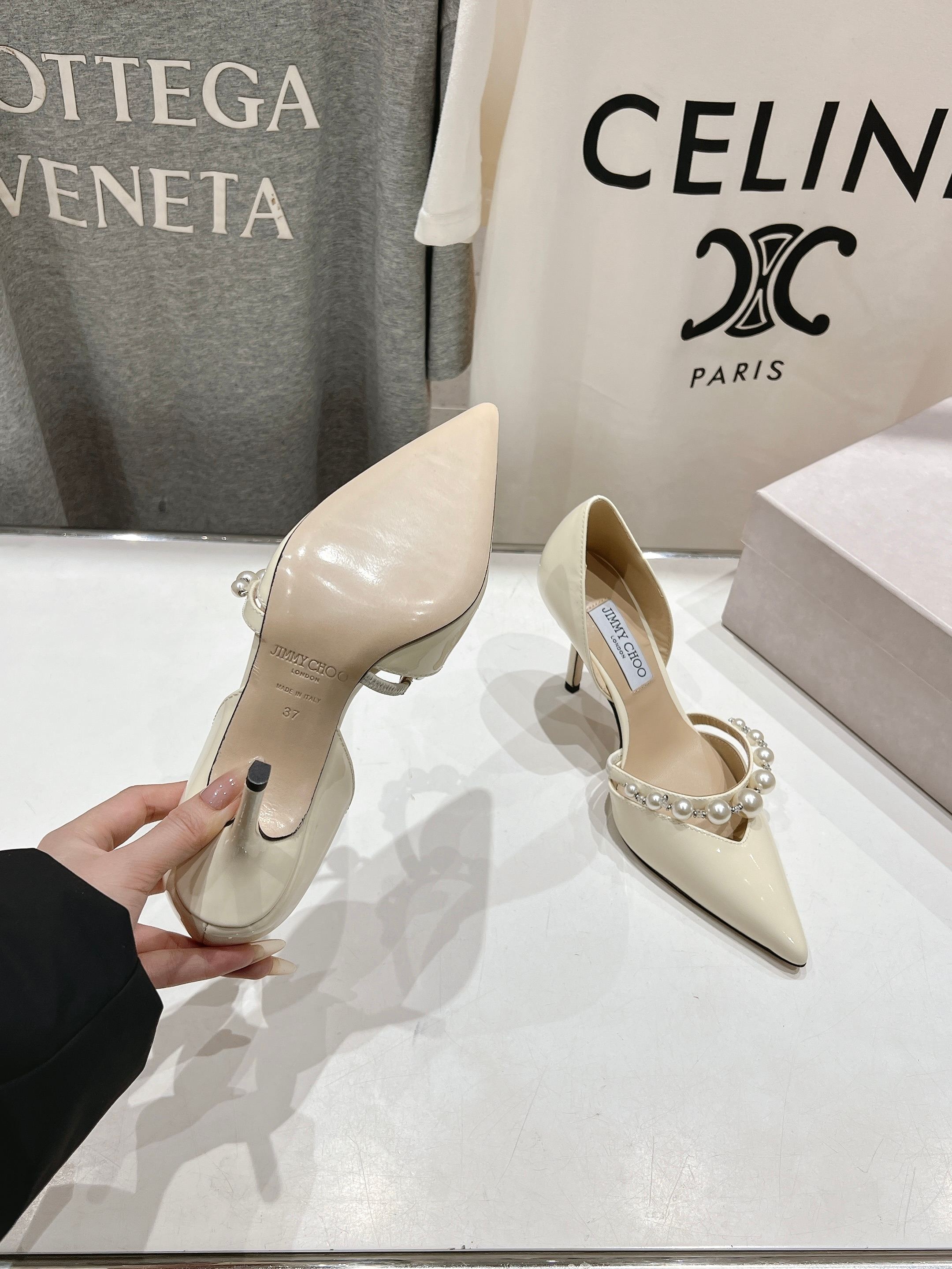 高版本出厂 JIMMY CHOO*｜JC/吉米周ss春夏新款简约尖头珍珠高跟鞋单鞋原版套楦，完美的线条，