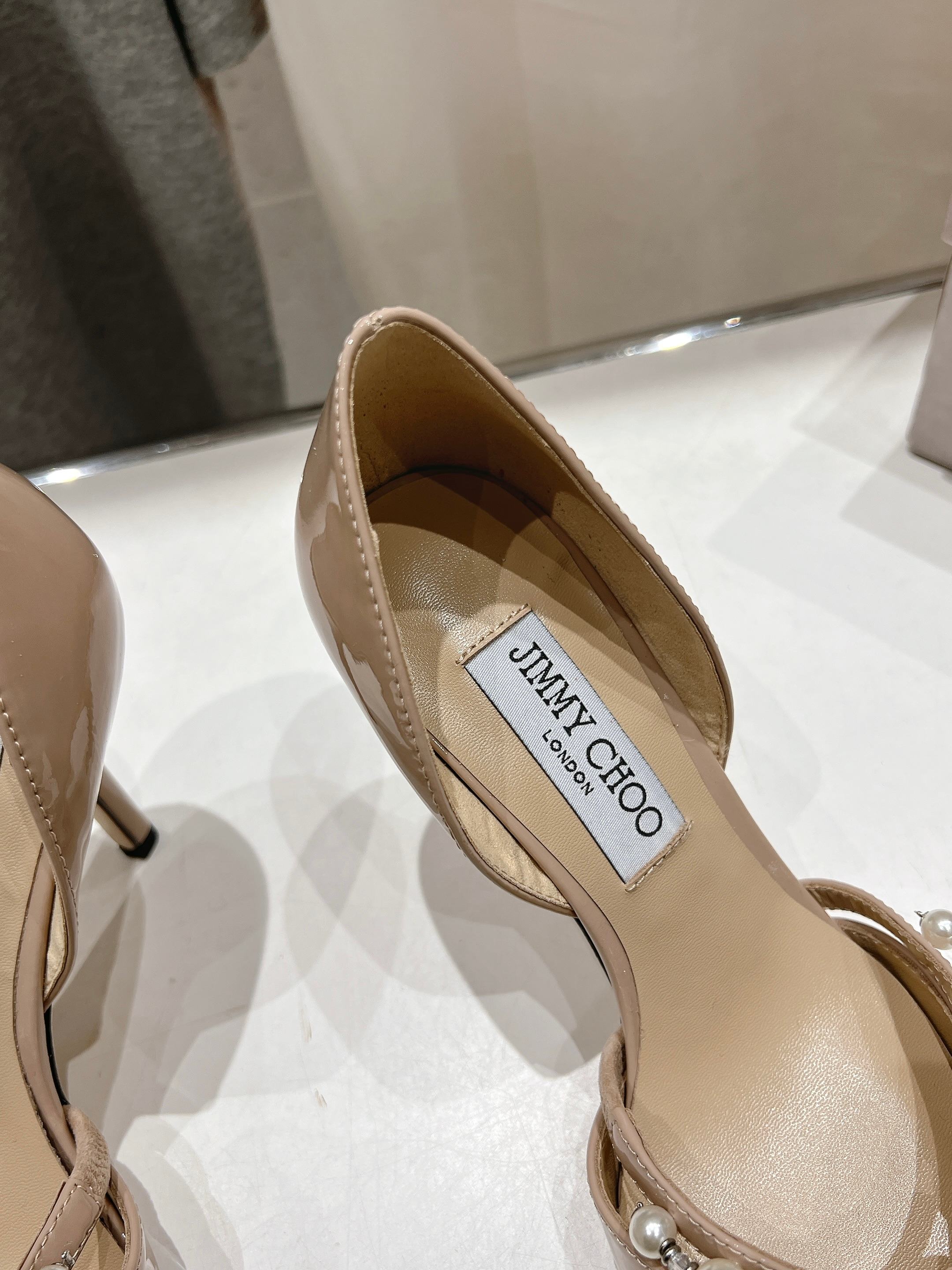 高版本出厂 JIMMY CHOO*｜JC/吉米周ss春夏新款简约尖头珍珠高跟鞋单鞋原版套楦，完美的线条，