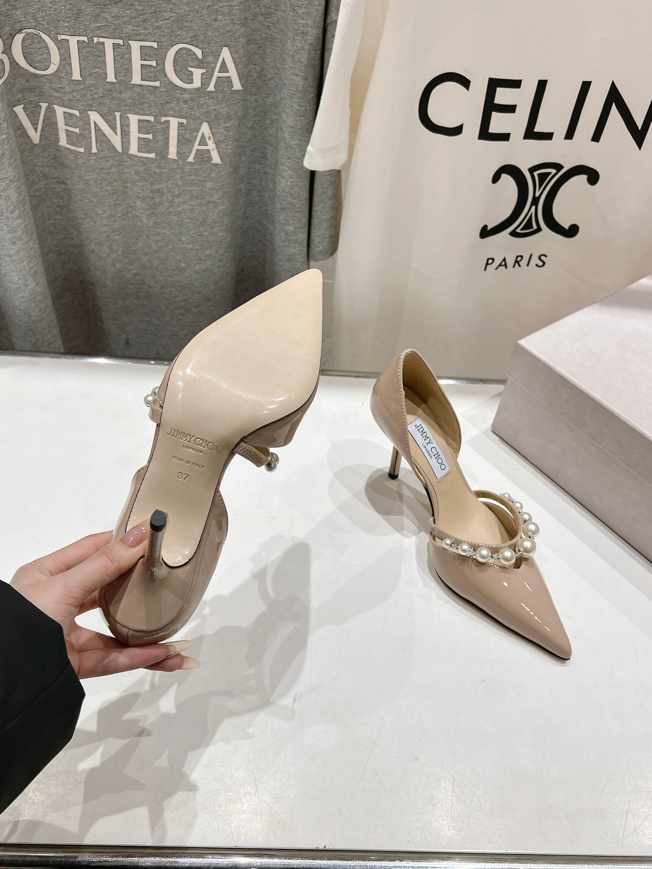 高版本出厂 JIMMY CHOO*｜JC/吉米周ss春夏新款简约尖头珍珠高跟鞋单鞋原版套楦，完美的线条，