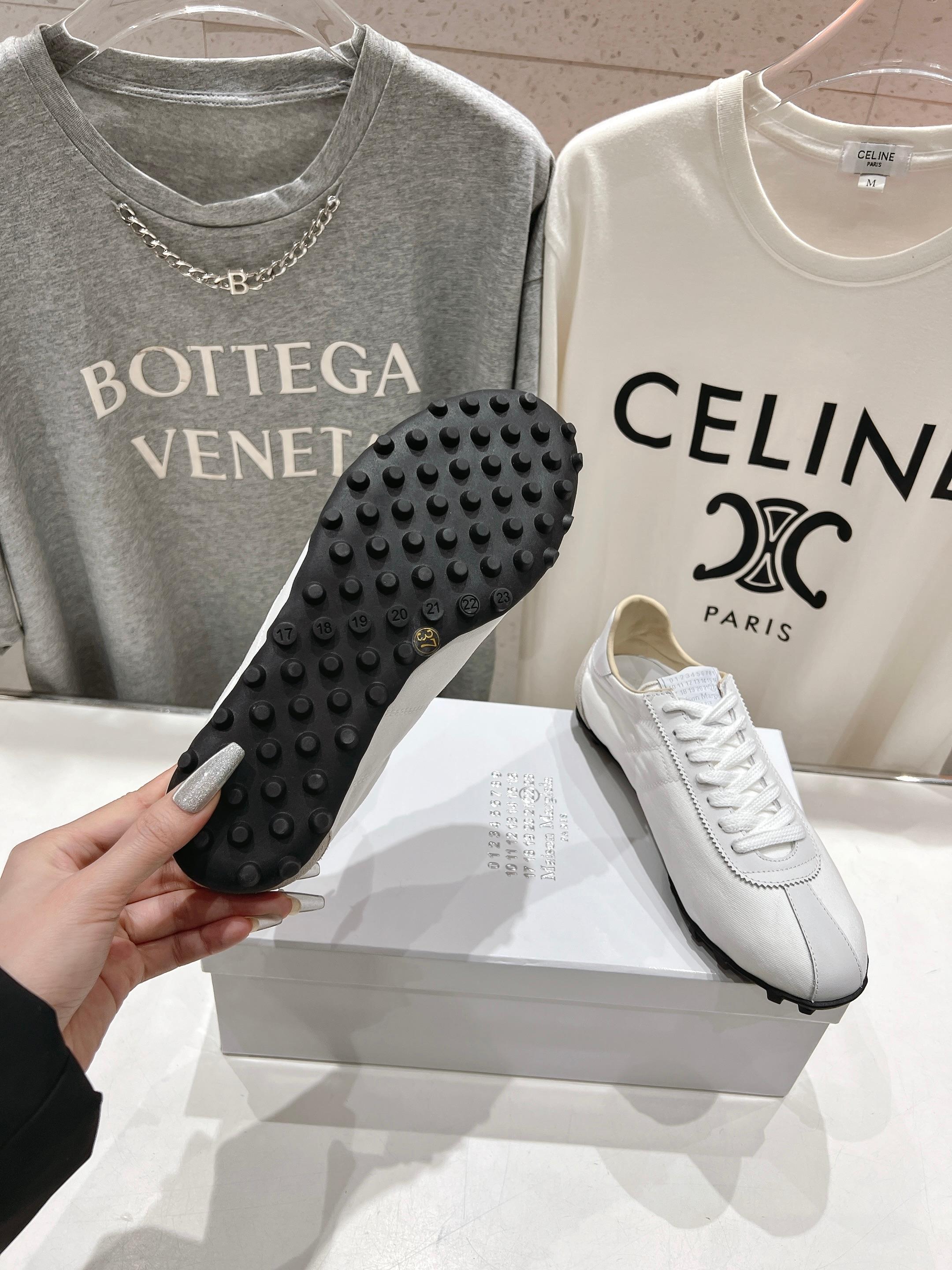 高版本出厂   
  MM6【Maison Martin Margiela】马吉拉2025ss平底系带德