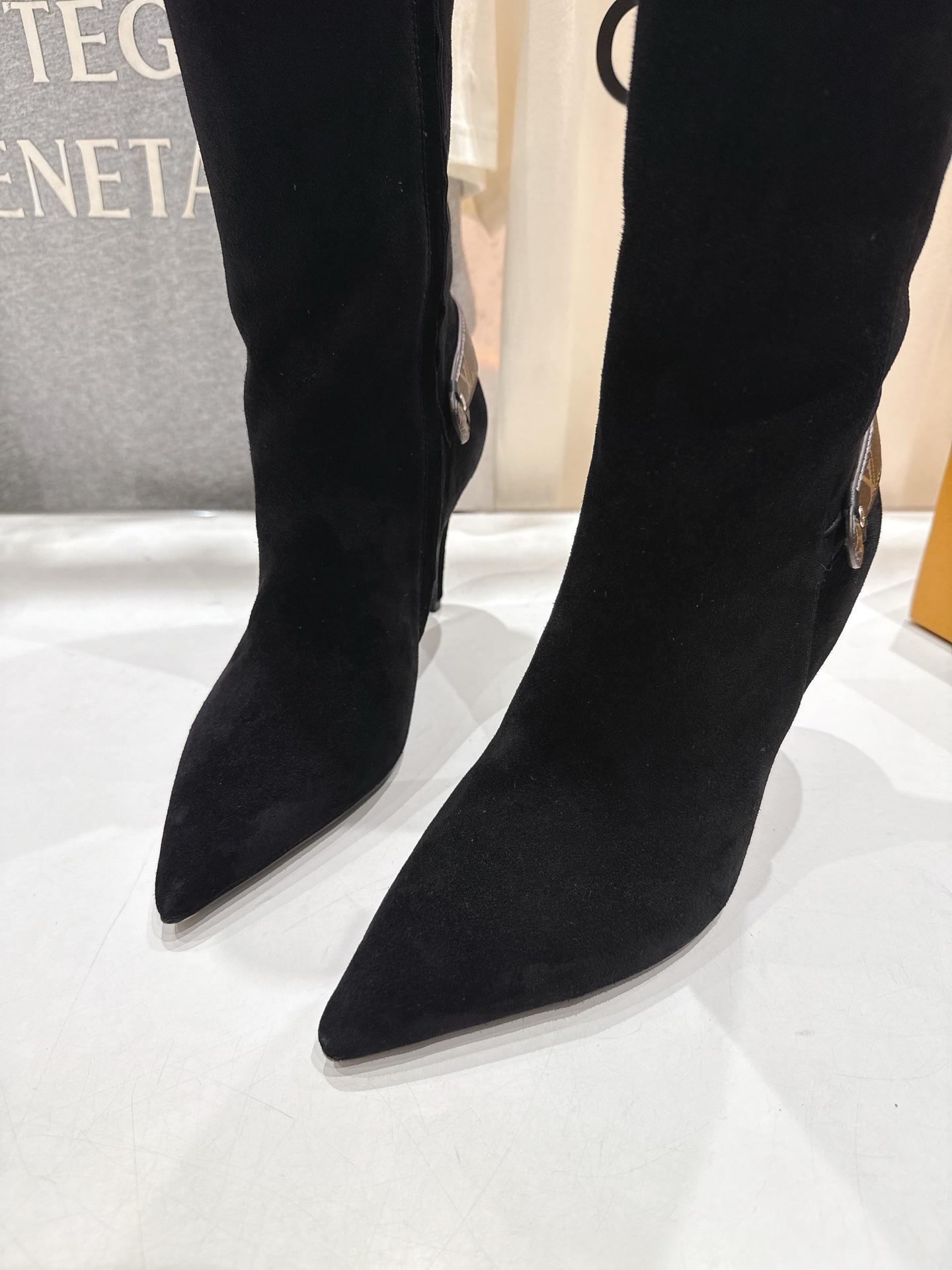 高版本出厂 LOUIS VUITTON 25ss LV驴牌秋冬新款高跟长靴楦型百搭瘦脚yyds.造型立体